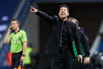 SAN SEBASTIAN, SPAIN - MARCH 03: Head coach Diego Simeone of Atletico Madrid reacts during the La Liga match between Real Sociedad and  Club Atletico de Madrid at Estadio Anoeta on March 03, 2019 in San Sebastian, Spain. (Photo by Juan Manuel Serrano Arce