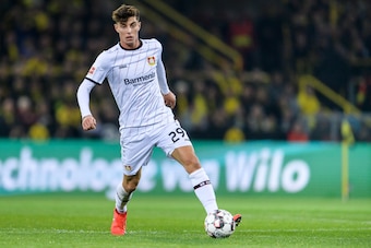 DORTMUND, GERMANY - FEBRUARY 24: Kai Havertz of Bayer Leverkusen controls the ball during the Bundesliga match between Borussia Dortmund and Bayer 04 Leverkusen at the Signal Iduna Park on February 24, 2019 in Dortmund, Germany. (Photo by Jörg Schüler/Get