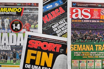 A picture shows the frontpages of Spanish sports newspapers in Madrid on March 6, 2019, a day after Ajax beat Real Madrid 4-1 in the UEFA Champions League round of 16 second leg football match at the Santiago Bernabeu stadium. - The reign of Real Madrid i