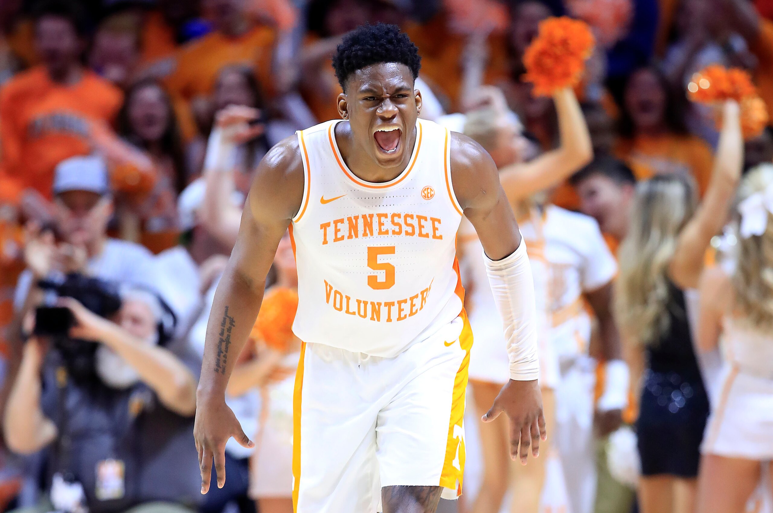 KNOXVILLE, TENNESSEE - MARCH 02:   Admiral Schofield #5 of the Tennessee Volunteers celebrates in the game against the Kentucky Wildcats at Thompson-Boling Arena on March 02, 2019 in Knoxville, Tennessee. (Photo by Andy Lyons/Getty Images)