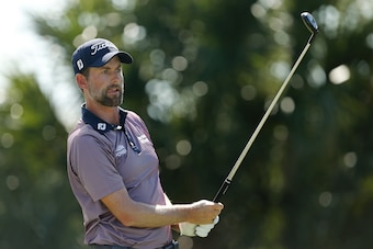 PALM BEACH GARDENS, FLORIDA - MARCH 02:  Webb Simpson plays his shot from the seventh tee during the third round of the Honda Classic at PGA National Resort and Spa on March 02, 2019 in Palm Beach Gardens, Florida. (Photo by Michael Reaves/Getty Images)