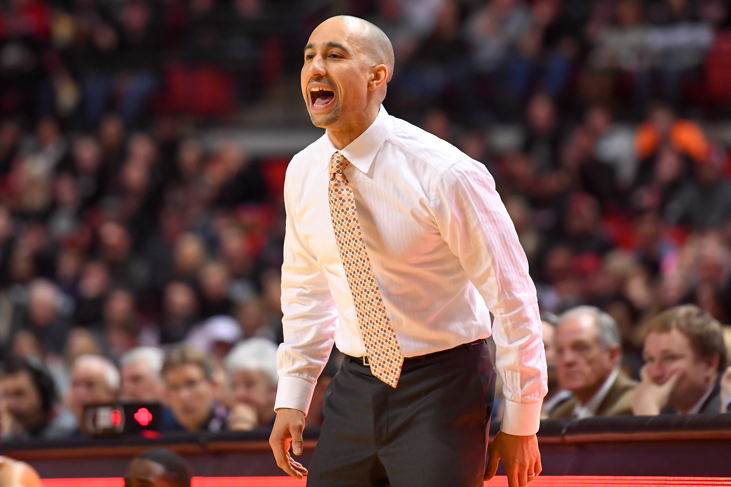 LUBBOCK, TX - MARCH 04: Head coach Shaka Smart of the Texas Longhorns shouts instructions to his team during the game against the Texas Tech Red Raiders on March 4, 2019 at United Supermarkets Arena in Lubbock, Texas. Texas Tech defeated Texas 70-51. (Pho