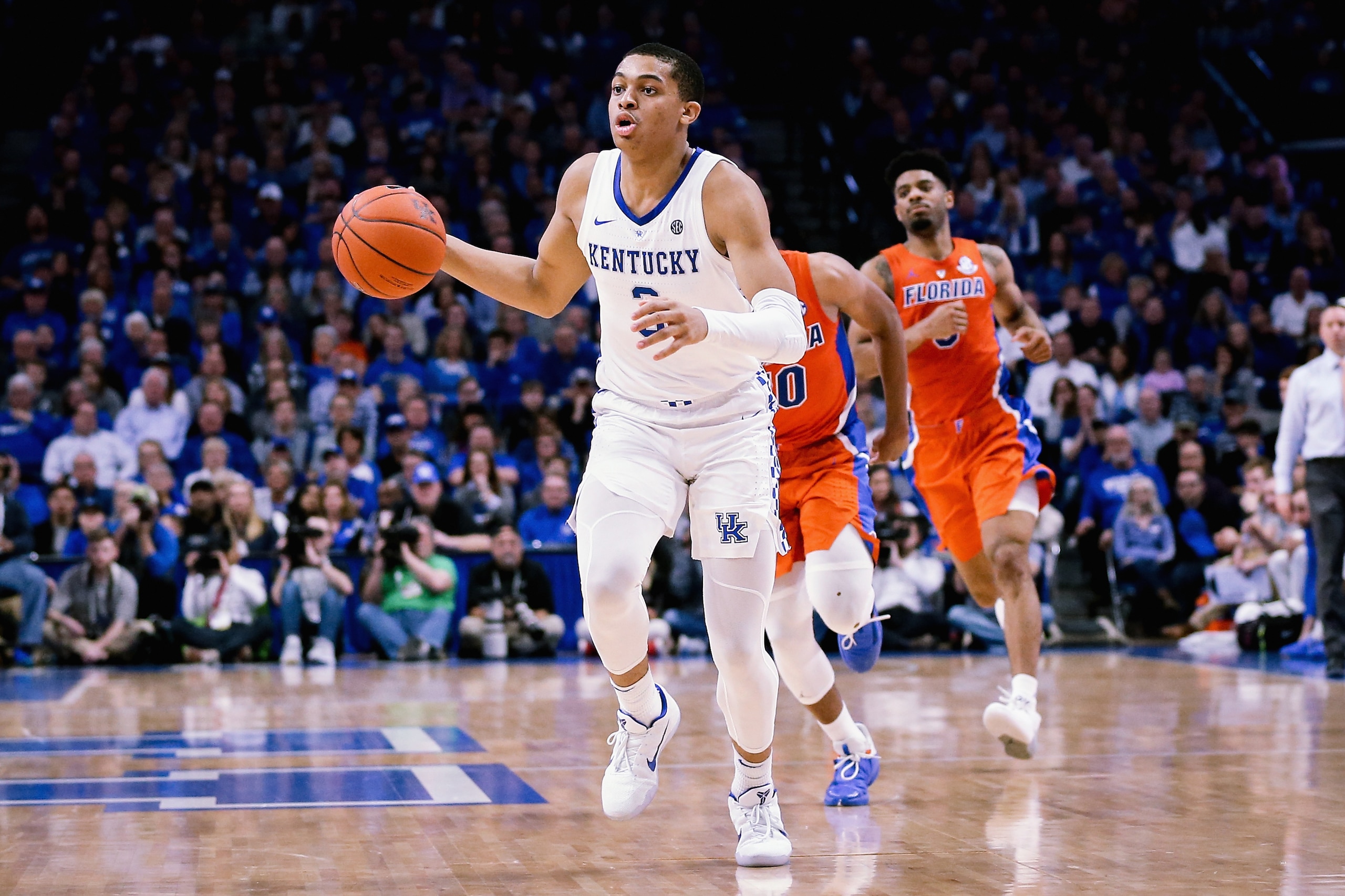 LEXINGTON, KENTUCKY - MARCH 09:  Keldon Johnson #3 of the Kentucky Wildcats dribbles the ball in the second half against the Florida Gators at Rupp Arena on March 09, 2019 in Lexington, Kentucky. (Photo by Dylan Buell/Getty Images)