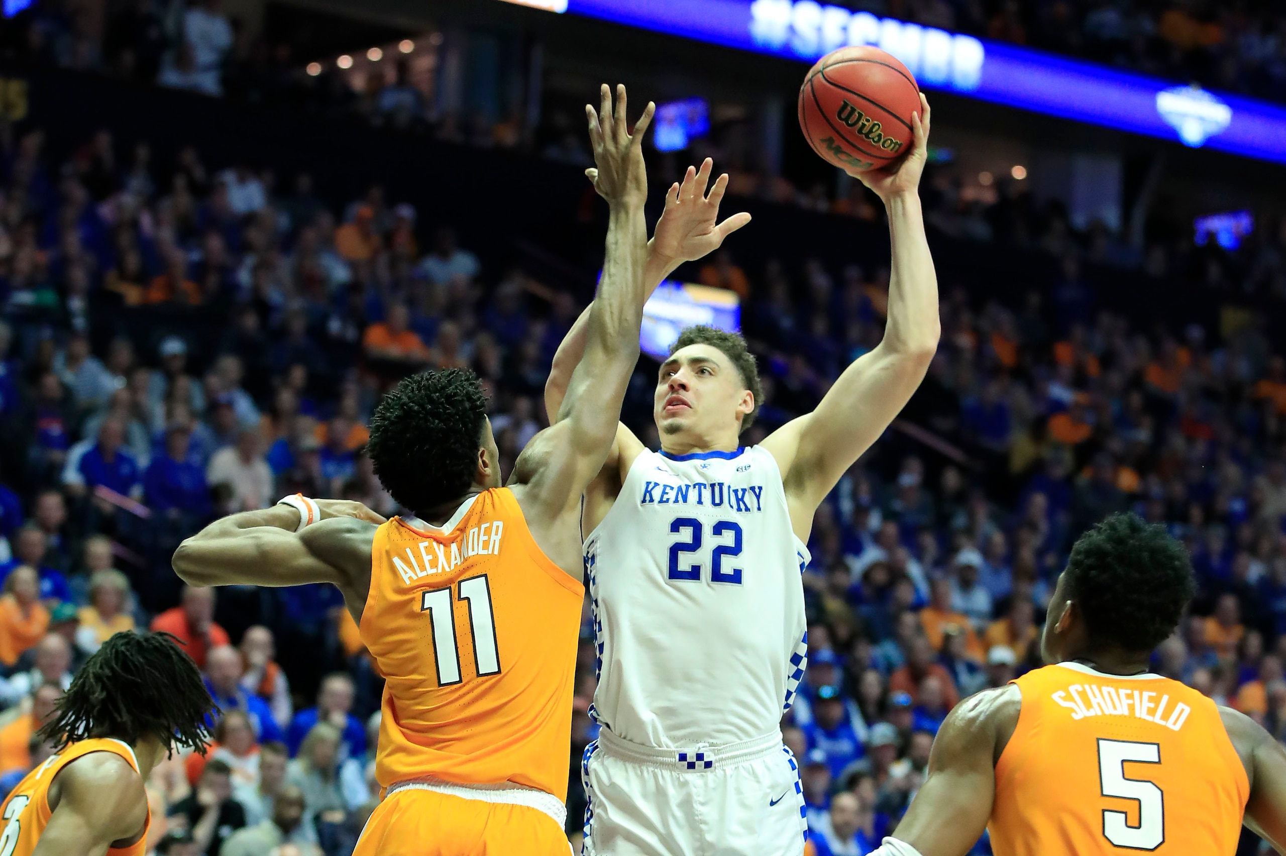 NASHVILLE, TENNESSEE - MARCH 16:   Reid Travis #22 of the Kentucky Wildcats shoots the ball against the Tennessee Volunteers during the semifinals of the SEC Basketball Tournament at Bridgestone Arena on March 16, 2019 in Nashville, Tennessee. (Photo by A
