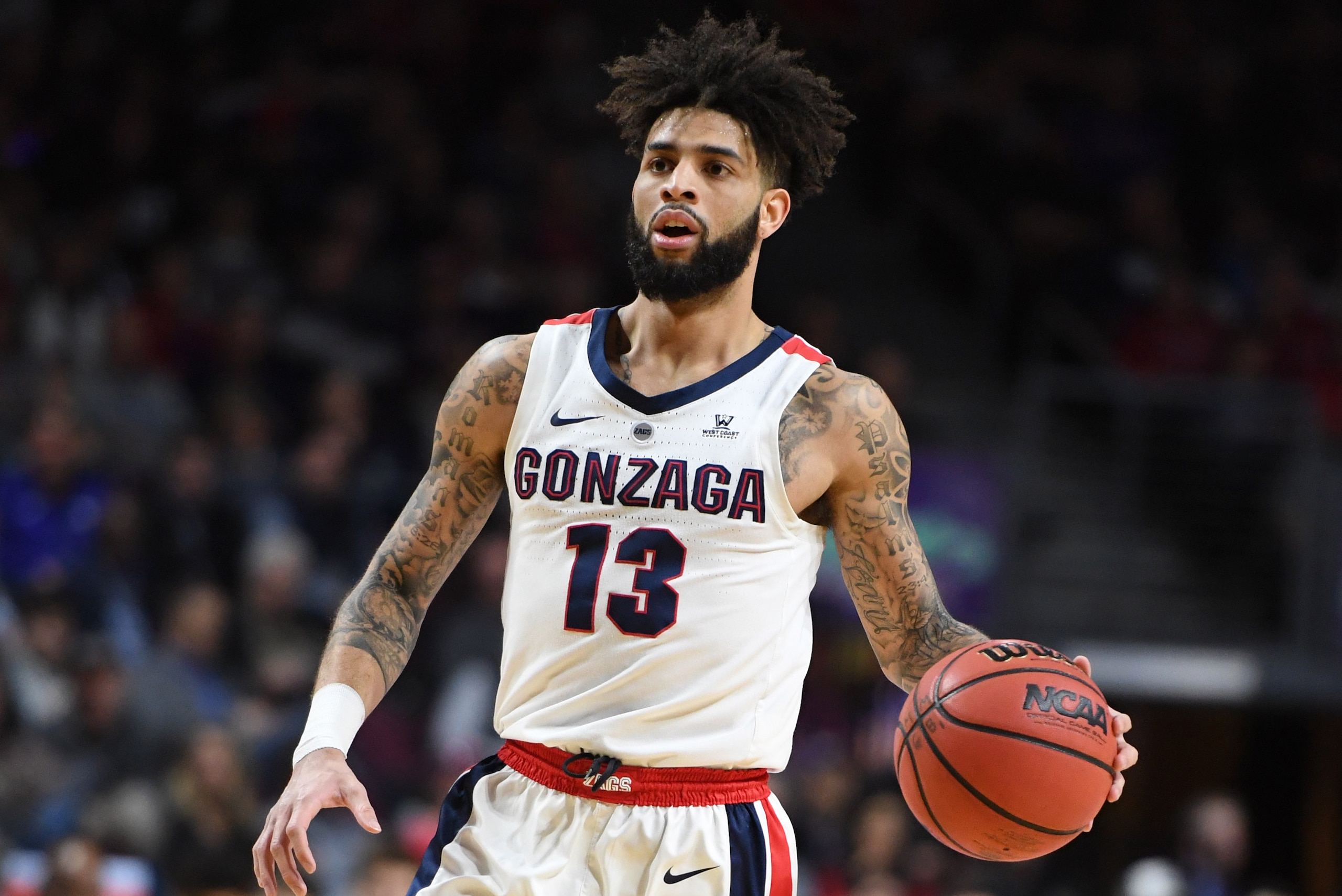 LAS VEGAS, NEVADA - MARCH 12: Josh Perkins #13 of the Gonzaga Bulldogs brings the ball up the court against the Saint Mary's Gaels during the championship game of the West Coast Conference basketball tournament at the Orleans Arena on March 12, 2019 in L LAS VEGAS, NEVADA - MARCH 12: Josh Perkins #13 of the Gonzaga Bulldogs brings the ball up the court against the Saint Mary's Gaels during the championship game of the West Coast Conference basketball tournament at the Orleans Arena on March 12, 2019 in L