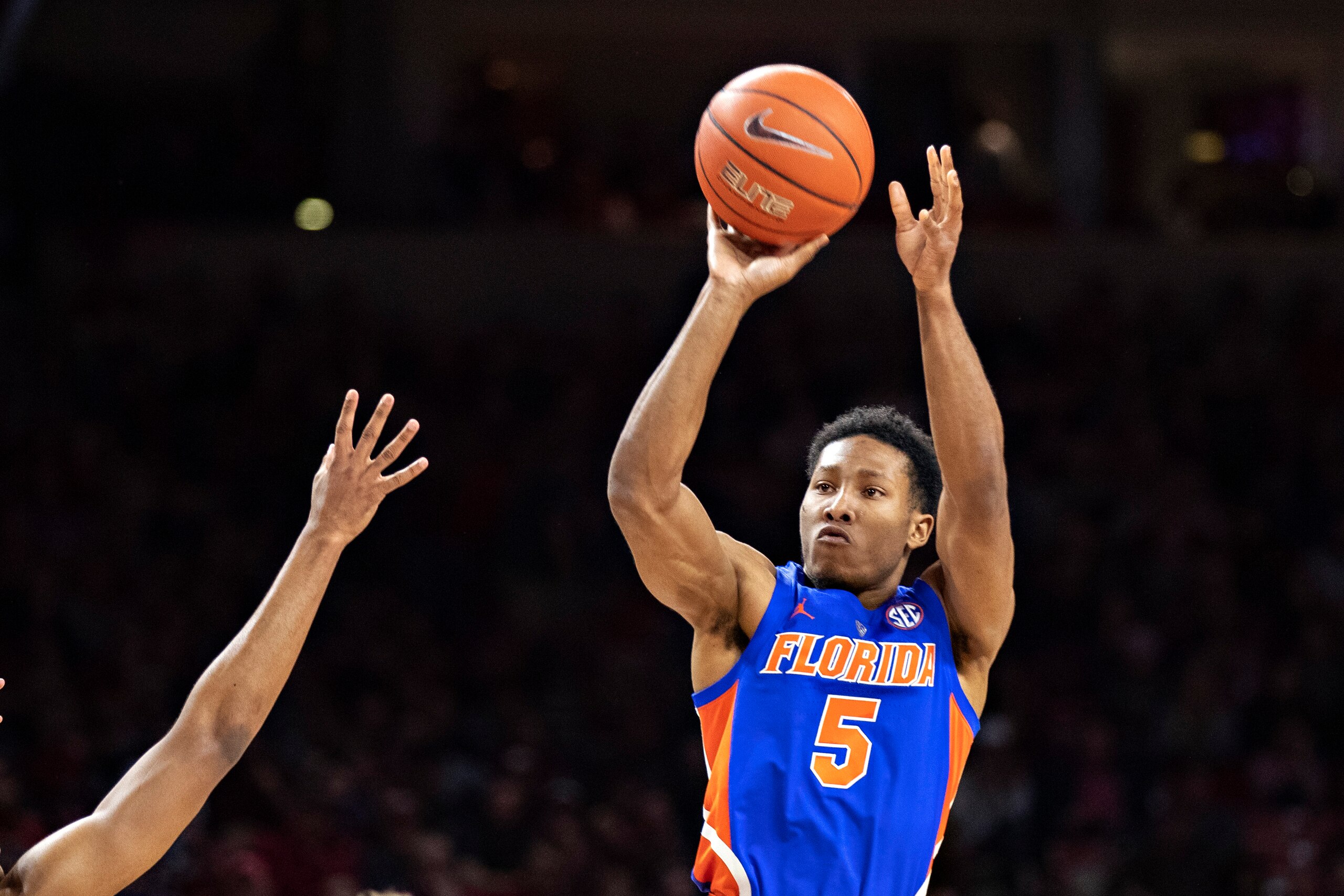 FAYETTEVILLE, AR - JANUARY 9: Kevaughn Allen #5 of the Florida Gators shoots a jump shot during a game against the Arkansas Razorbacks at Bud Walton Arena on January 9, 2019 in Fayetteville, Arkansas. the Gators defeated the Razorbacks 57-51. (Photo by FAYETTEVILLE, AR - JANUARY 9: Kevaughn Allen #5 of the Florida Gators shoots a jump shot during a game against the Arkansas Razorbacks at Bud Walton Arena on January 9, 2019 in Fayetteville, Arkansas. the Gators defeated the Razorbacks 57-51. (Photo by