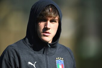 FLORENCE, ITALY - MARCH 20:  Nicolò Zaniolo of Italy looks on during a training session at Centro Tecnico Federale di Coverciano on March 20, 2019 in Florence, Italy.  (Photo by Claudio Villa/Getty Images)