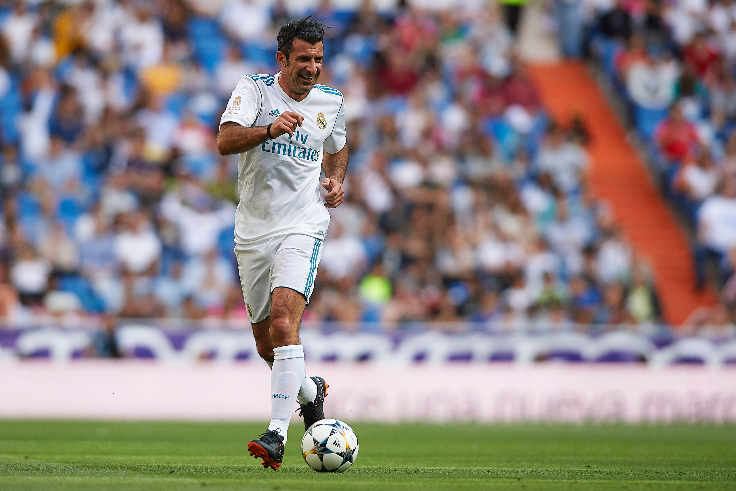 MADRID, SPAIN - JUNE 03:  Luis Figo of Real Madrid in action during the Corazon Classic match between Real Madrid Legends and Arsenal Legends at Estadio Santiago Bernabeu on June 3, 2018 in Madrid, Spain.  (Photo by Quality Sport Images/Getty Images)