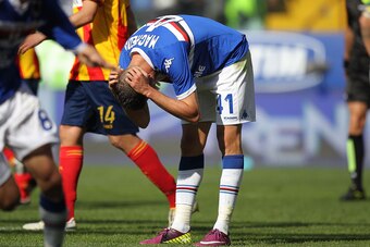 GENOA, ITALY - APRIL 10: Federioco Macheda of UC Sampdoria shows his dejection during the Serie A match between UC Sampdoria and Lecce at Stadio Luigi Ferraris on April 10, 2011 in Genoa, Italy.  (Photo by Gabriele Maltinti/Getty Images)