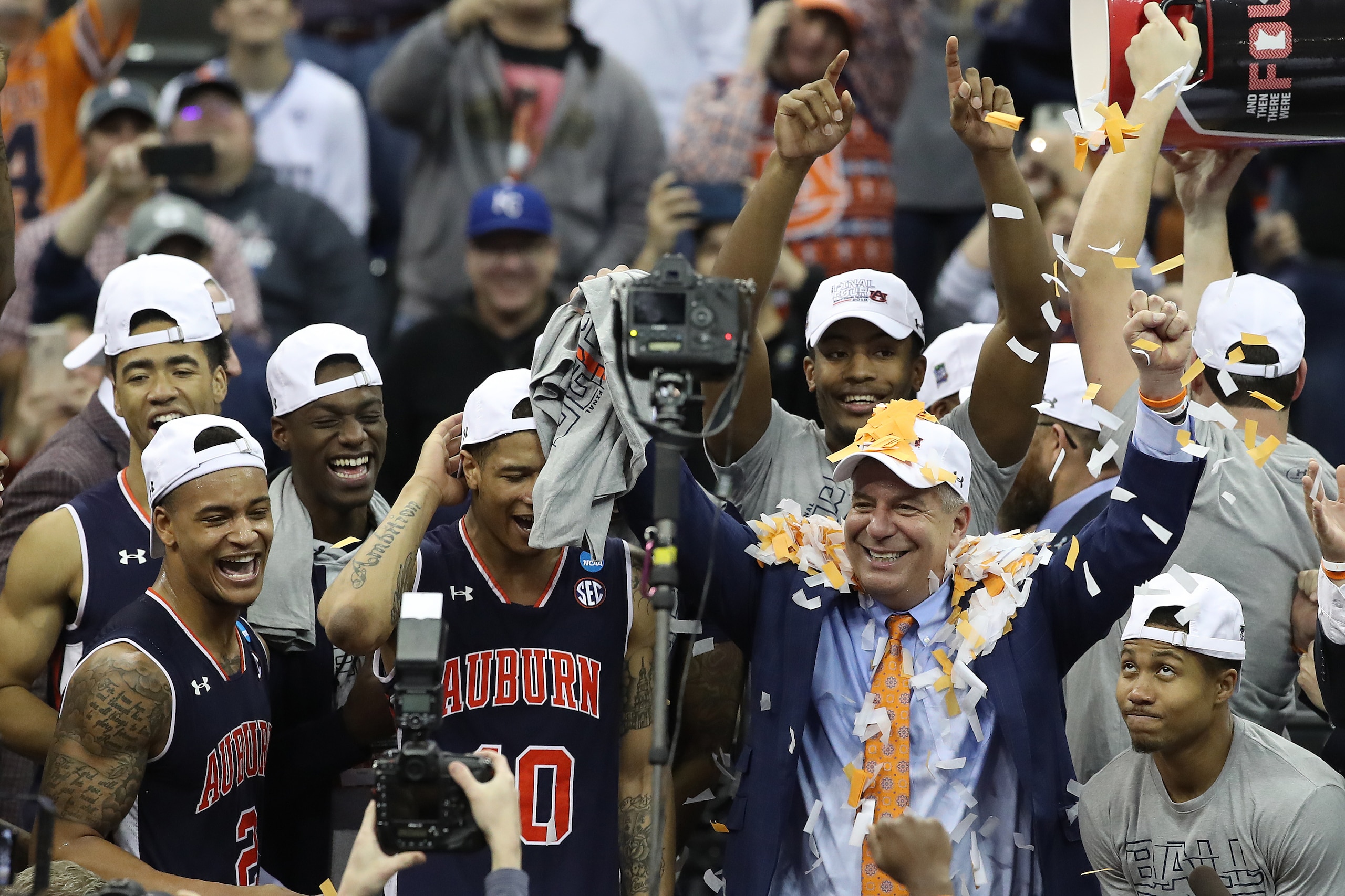 KANSAS CITY, MISSOURI - MARCH 31: Head coach Bruce Pearl of the Auburn Tigers celebrates after defeating the Kentucky Wildcats 77-71 in the 2019 NCAA Basketball Tournament Midwest Regional at Sprint Center on March 31, 2019 in Kansas City, Missouri. (Phot