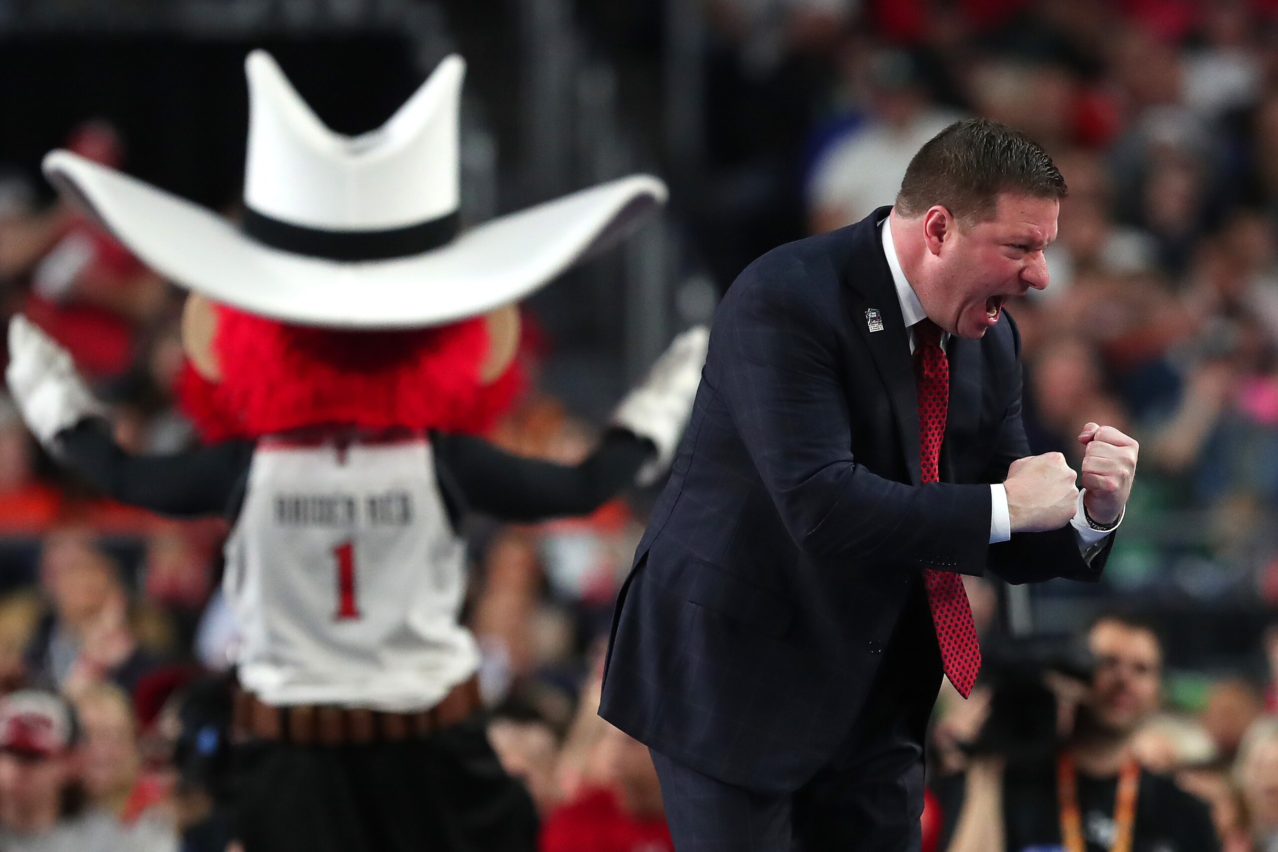 MINNEAPOLIS, MINNESOTA - APRIL 06: Head coach Chris Beard of the Texas Tech Red Raiders reacts during the first half against the Michigan State Spartans during the 2019 NCAA Final Four semifinal at U.S. Bank Stadium on April 6, 2019 in Minneapolis, Minnes