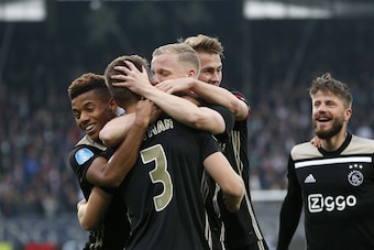 (L-R), David Neres of Ajax, Joel Veltman of Ajax, Donny van de Beek of Ajax, Matthijs de Ligt of Ajax, Lasse Schone of Ajax during the Dutch Eredivisie match between Willem II Tilburg and Ajax Amsterdam at Koning Willem II stadium on April 06, 2019 in Til