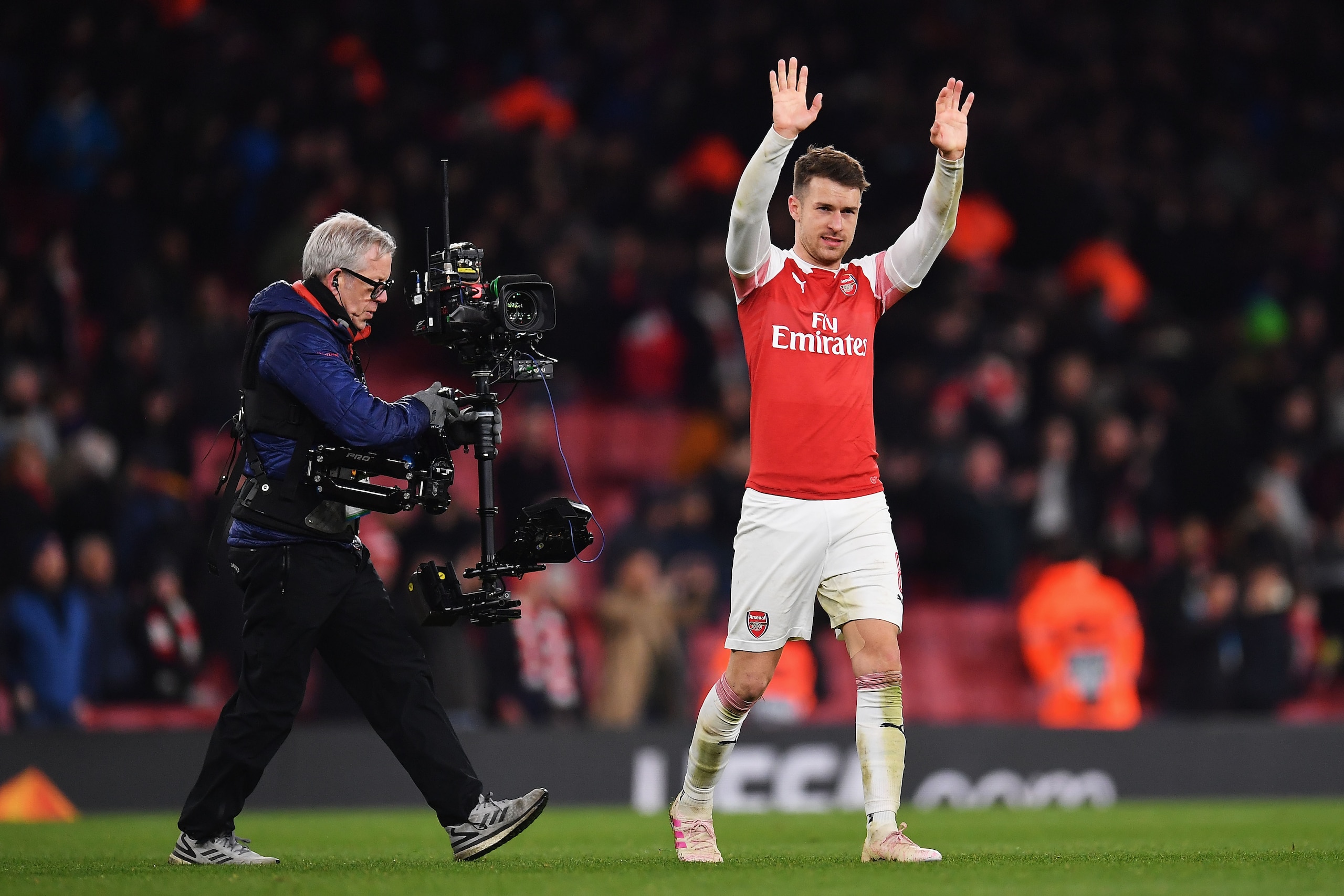 LONDON, ENGLAND - APRIL 11:  Aaron Ramsey of Arsenal thanks the fans after the UEFA Europa League Quarter Final First Leg match between Arsenal and S.S.C. Napoli at Emirates Stadium on April 11, 2019 in London, England. (Photo by Justin Setterfield/Getty 