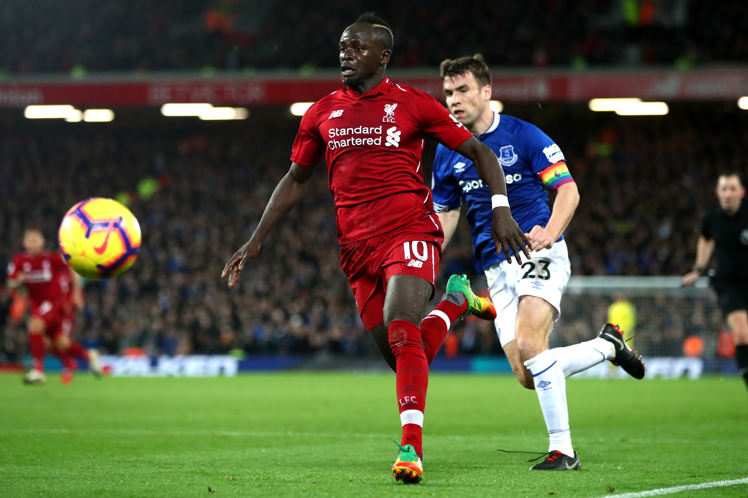 LIVERPOOL, ENGLAND - DECEMBER 02: Sadio Mane of Liverpool chases the ball under pressure from Seamus Coleman of Everton during the Premier League match between Liverpool FC and Everton FC at Anfield on December 2, 2018 in Liverpool, United Kingdom. (Pho LIVERPOOL, ENGLAND - DECEMBER 02: Sadio Mane of Liverpool chases the ball under pressure from Seamus Coleman of Everton during the Premier League match between Liverpool FC and Everton FC at Anfield on December 2, 2018 in Liverpool, United Kingdom. (Pho