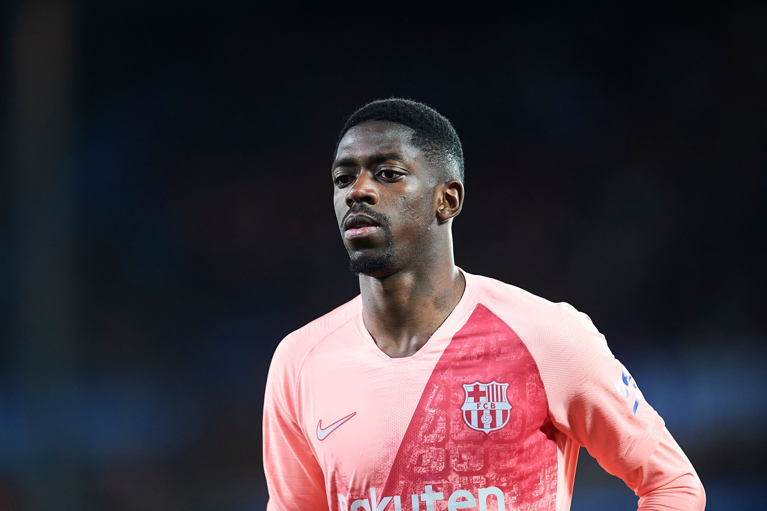 VITORIA-GASTEIZ, SPAIN - APRIL 23: Ousmane Dembele of FC Barcelona looks on during the La Liga match between Deportivo Alaves and FC Barcelona at Estadio de Mendizorroza on April 23, 2019 in Vitoria-Gasteiz, Spain. (Photo by Juan Manuel Serrano Arce/Getty