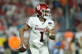 MIAMI, FL - DECEMBER 29:  Kyler Murray #1 of the Oklahoma Sooners looks to pass against the Alabama Crimson Tide during the College Football Playoff Semifinal at the Capital One Orange Bowl at Hard Rock Stadium on December 29, 2018 in Miami, Florida.  (Ph