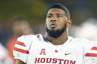 ANNAPOLIS, MD - OCTOBER 20:  Ed Oliver #10 of the Houston Cougars looks on during a college football game against the Navy Midshipmen at Navy-Marine Corps Memorial Stadium on October 20, 2018 in Annapolis, Maryland.  (Photo by Mitchell Layton/Getty Images