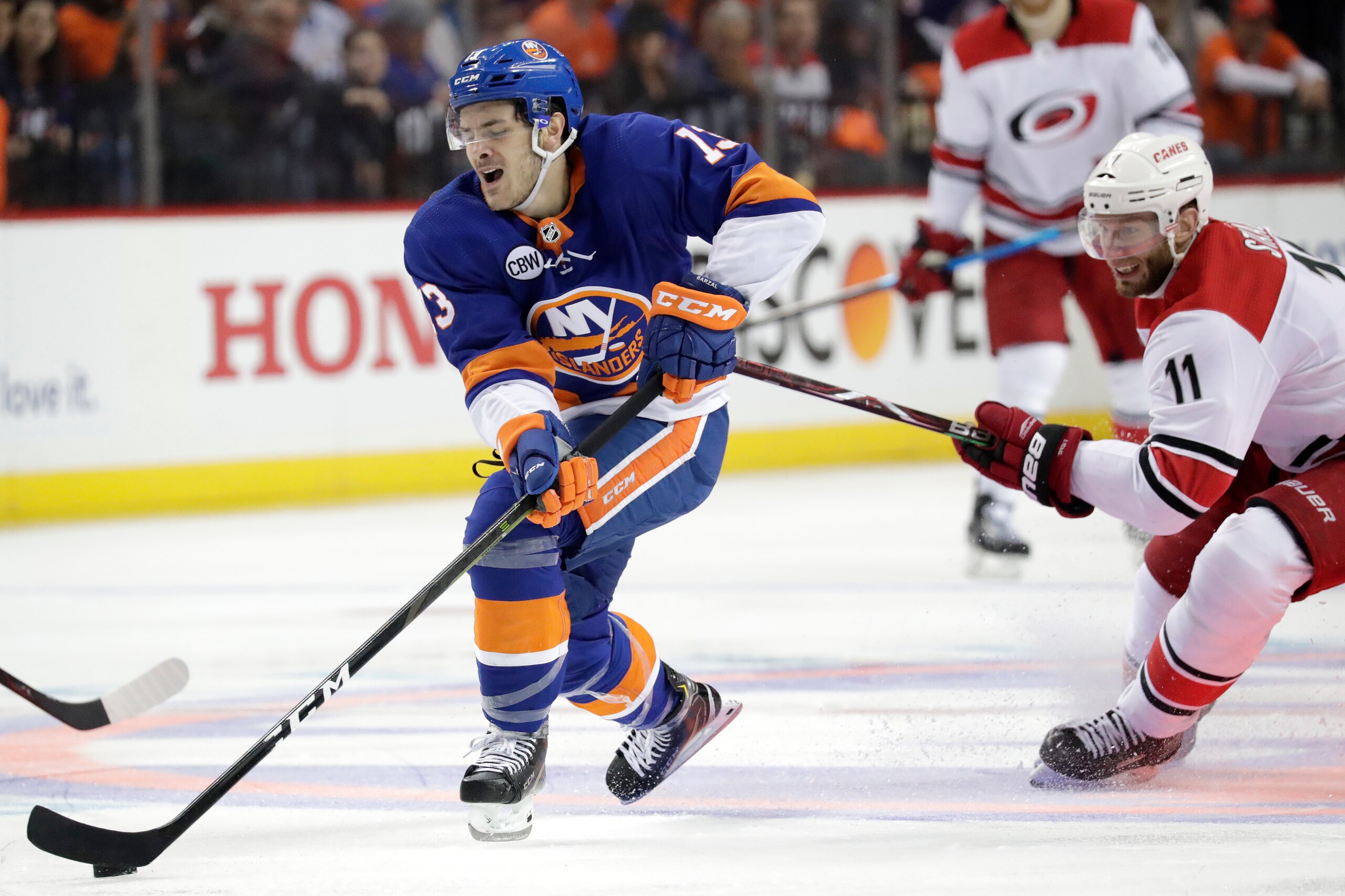 Mathew Barzal and the Islanders hope to find their offense in Game 3 against the Hurricanes.