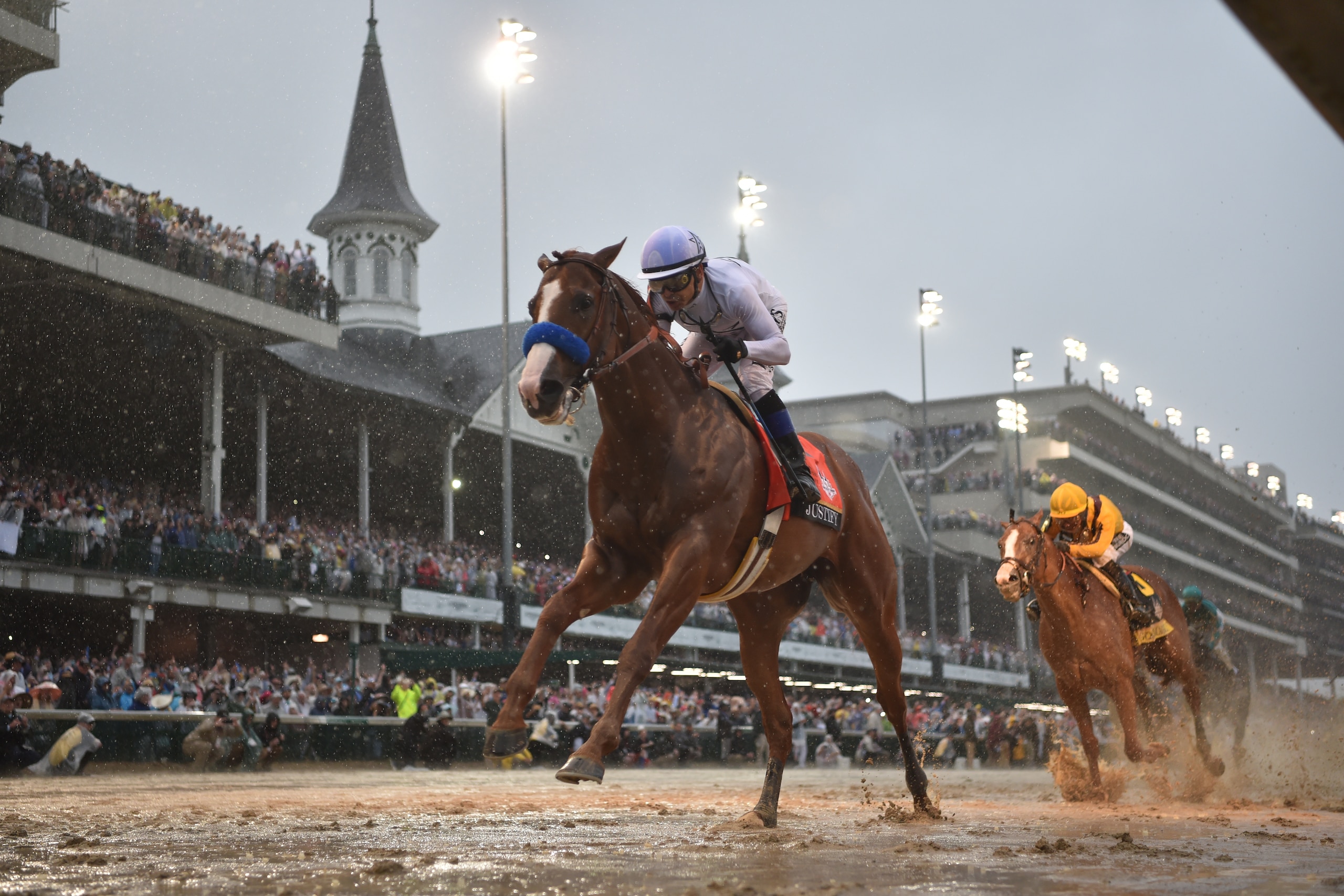 LOUISVILLE, KENTUCKY- MAY 5: Justify with Mike Smith wins the 2018 Kentucky Derby at Churchill Downs Racetrack on May 5, 2018 in Louisville, Kentucky.  (Photo by Horsephotos/Getty Images)