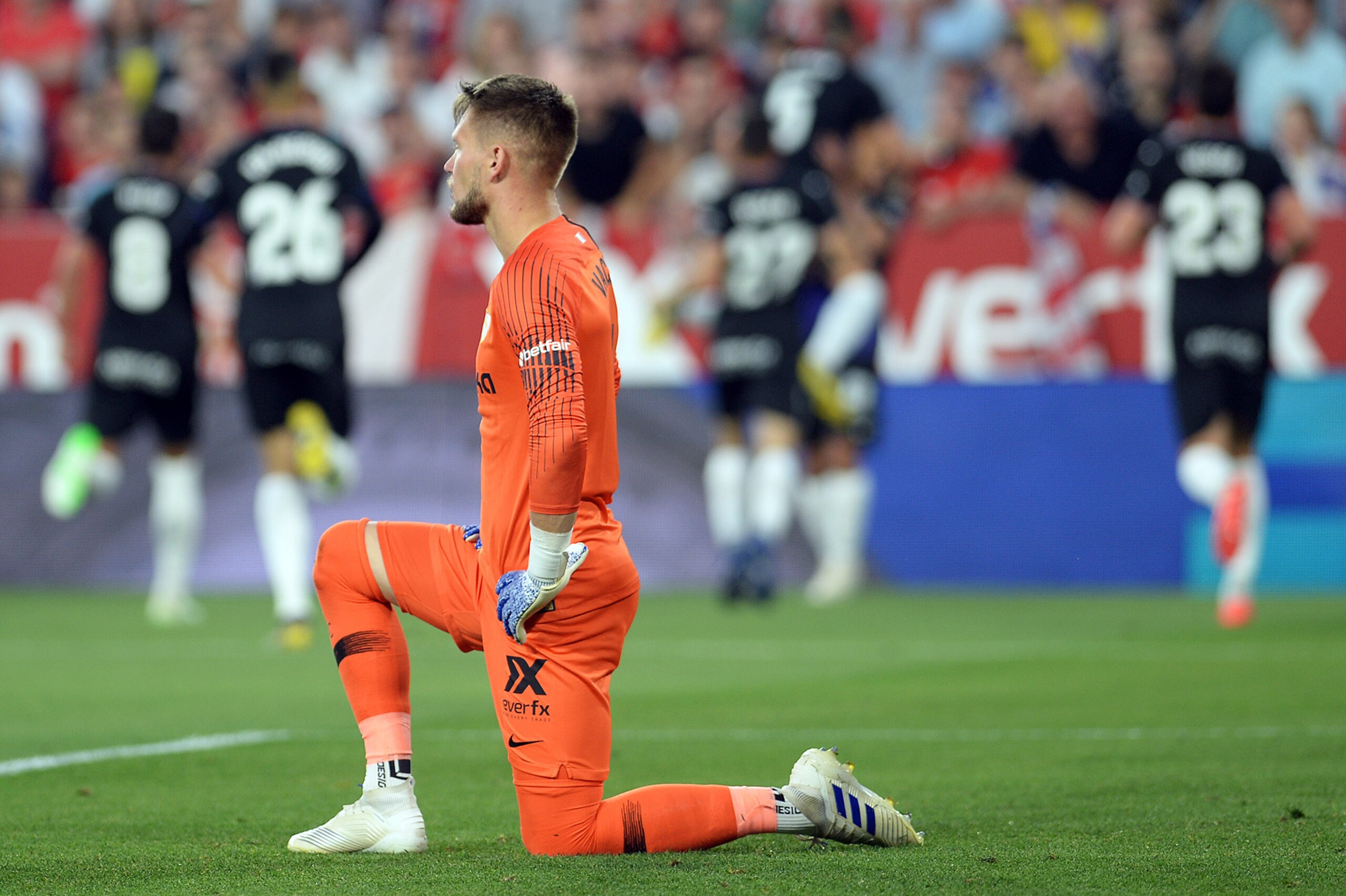 Sevilla's Czech goalkeeper Tomas Vaclik reacts to Leganes' second goal goal during the Spanish league football match between Sevilla FC and Club Deportivo Leganes SAD at the Ramon Sanchez Pizjuan stadium in Seville on May 3, 2019. (Photo by CRISTINA QUICL