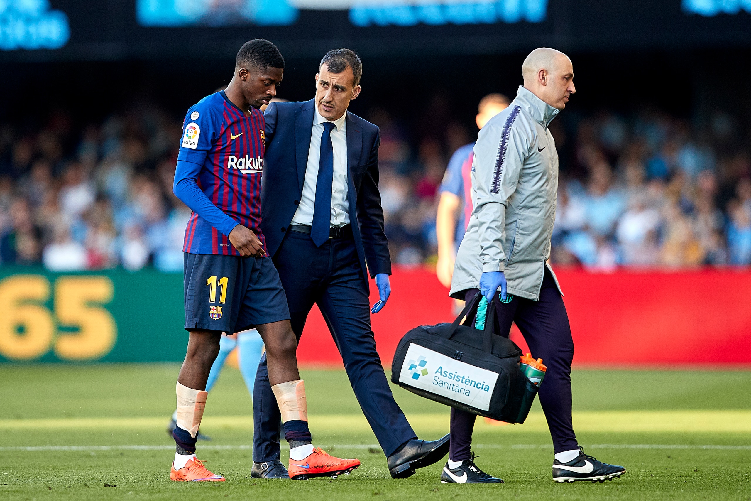 VIGO, SPAIN - MAY 04:  Ousmane Dembele of FC Barcelona is substituted after injuring himself during the La Liga match between RC Celta de Vigo and FC Barcelona at Abanca Balaidos Stadium on May 04, 2019 in Vigo, Spain. (Photo by Quality Sport Images/Getty