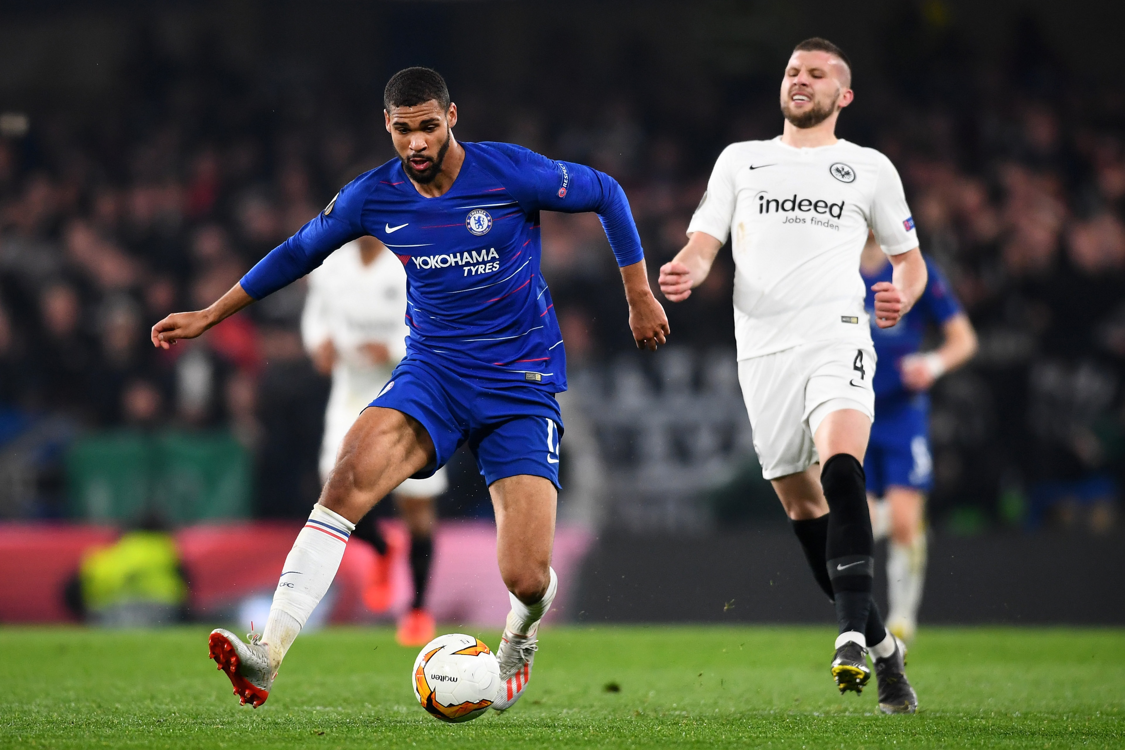 LONDON, ENGLAND - MAY 09:  Ruben Loftus-Cheek of Chelsea runs with the ball under pressure from Ante Rebic of Eintracht Frankfurt during the UEFA Europa League Semi Final Second Leg match between Chelsea and Eintracht Frankfurt at Stamford Bridge on May 0