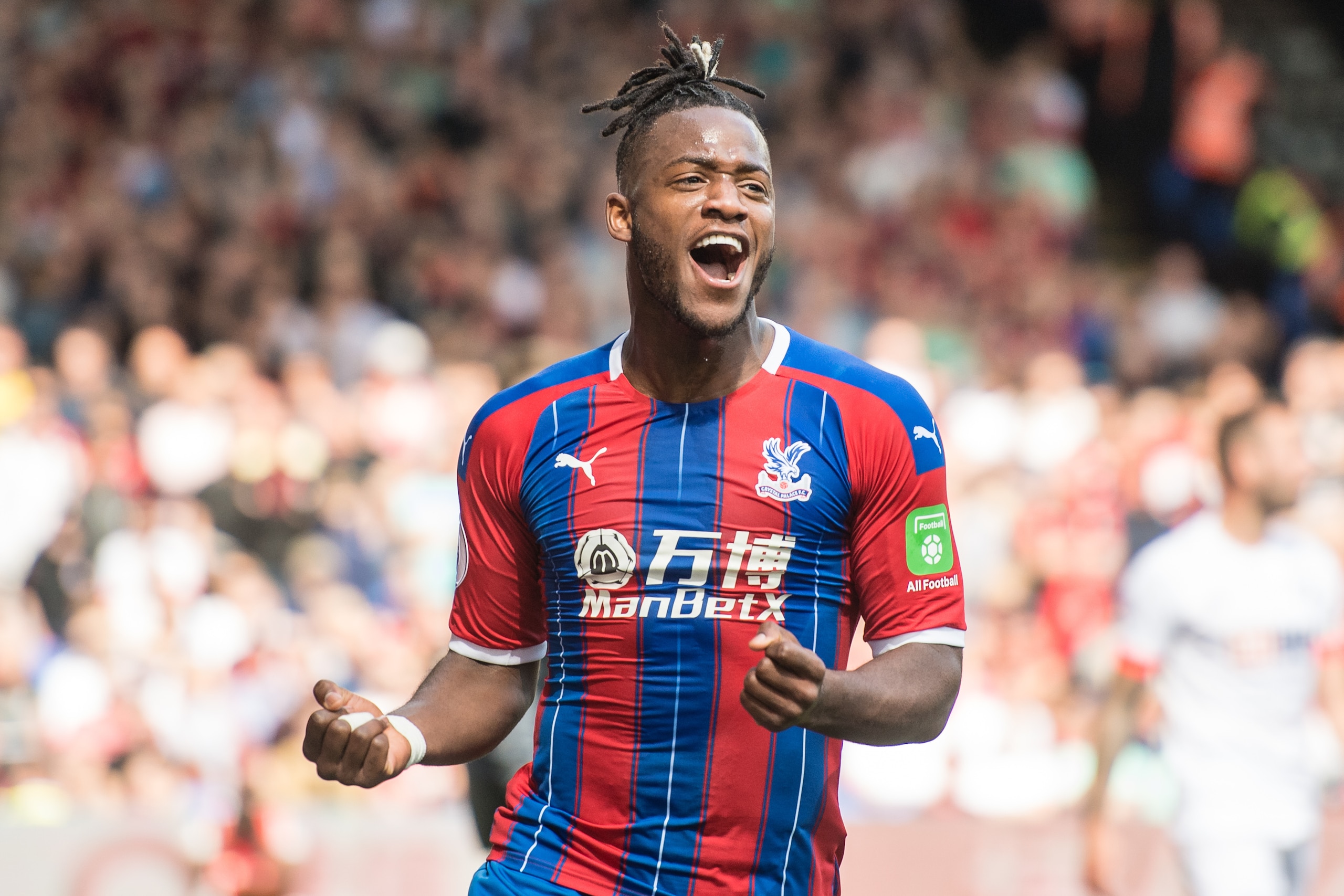 LONDON, ENGLAND - MAY 12: Michy Batshuayi of Crystal Palace celebrate after scoring 1st goal during the Premier League match between Crystal Palace and AFC Bournemouth at Selhurst Park on May 12, 2019 in London, United Kingdom. (Photo by Sebastian Frej/MB