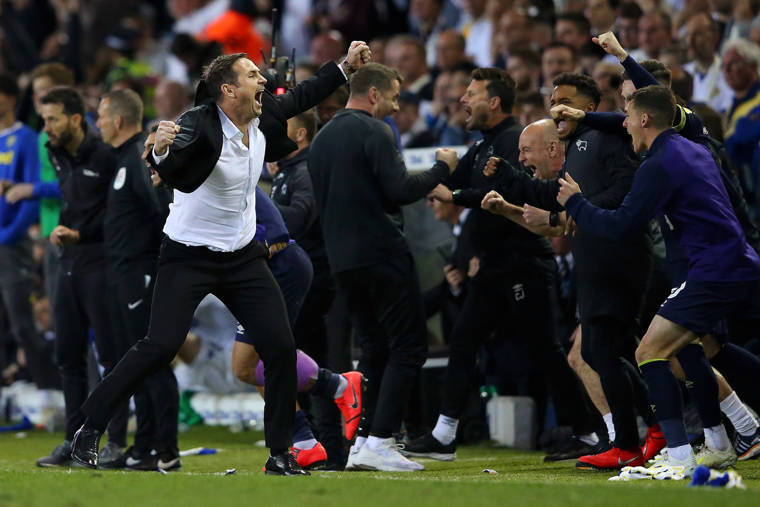LEEDS, ENGLAND - MAY 15: Frank Lampard, Manager of Derby County celebrates victory following the Sky Bet Championship Play-off semi final second leg match between Leeds United and Derby County at Elland Road on May 15, 2019 in Leeds, England. (Photo by Al