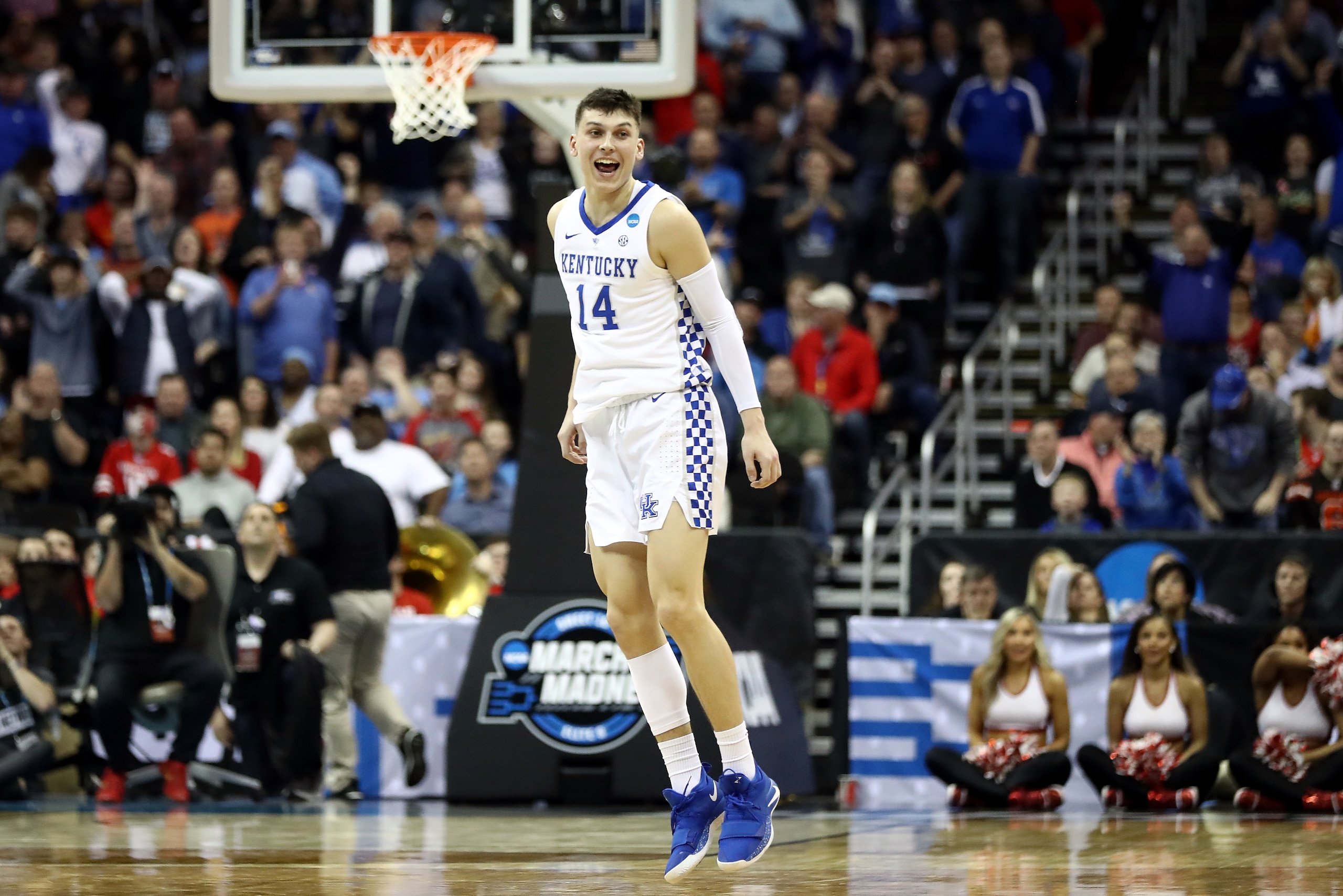 KANSAS CITY, MISSOURI - MARCH 29: Tyler Herro #14 of the Kentucky Wildcats celebrates after defeating the Houston Cougars 62-58 during the 2019 NCAA Basketball Tournament Midwest Regional at Sprint Center on March 29, 2019 in Kansas City, Missouri. (Photo