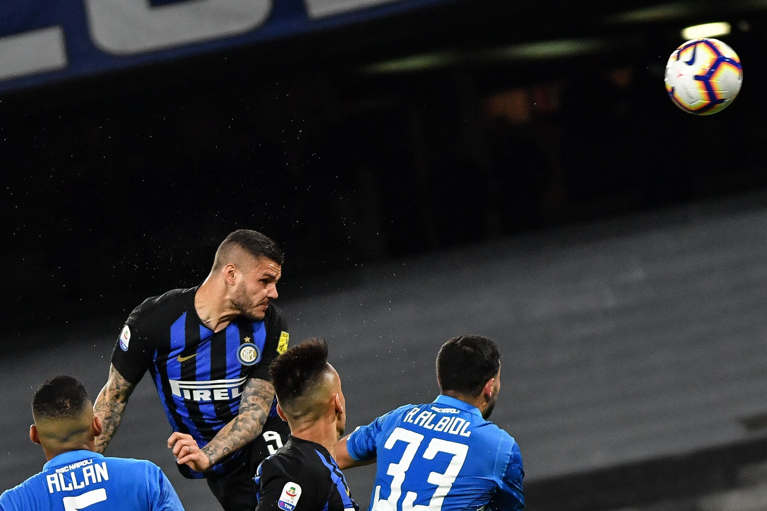 Inter's Argentinian forward Mauro Icardi jumps for the ball during the Italian Serie A football match Napoli vs Inter Milan at the San Paolo Comunal Stadium in Naples, on May 19, 2018. (Photo by Andreas SOLARO / AFP) (Photo credit should read ANDRE Inter's Argentinian forward Mauro Icardi jumps for the ball during the Italian Serie A football match Napoli vs Inter Milan at the San Paolo Comunal Stadium in Naples, on May 19, 2018. (Photo by Andreas SOLARO / AFP) (Photo credit should read ANDRE