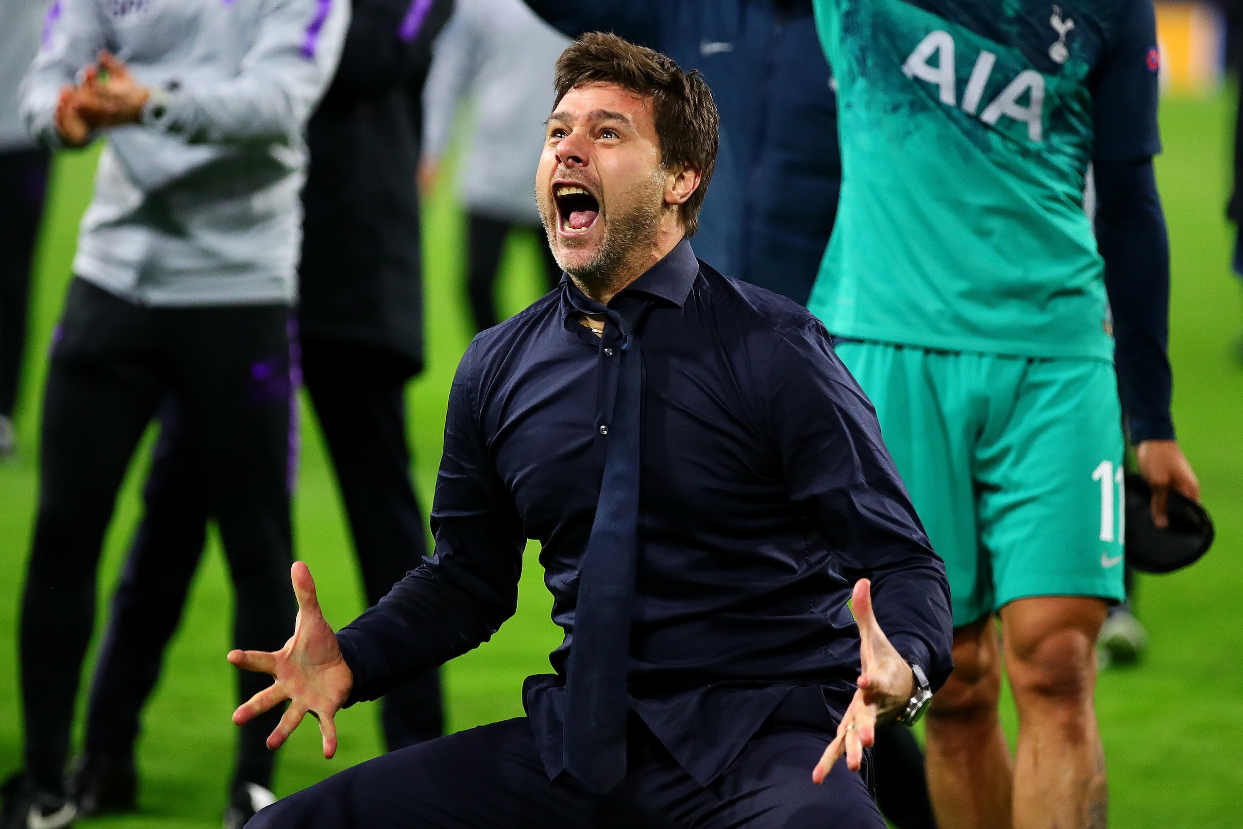 AMSTERDAM, NETHERLANDS - MAY 08: Tottenham Hotspur manager Mauricio Pochettino celebrates at full-time following the UEFA Champions League Semi Final second leg match between Ajax and Tottenham Hotspur at the Johan Cruyff Arena on May 08, 2019 in Amsterda
