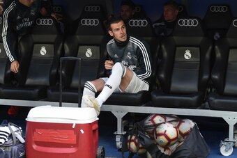 MADRID, SPAIN - MAY 19:  Gareth Bale of Real Madrid looks on from the substitute bench before the La Liga match between Real Madrid CF and Real Betis Balompie at Estadio Santiago Bernabeu on May 19, 2019 in Madrid, Spain. (Photo by Denis Doyle/Getty Image
