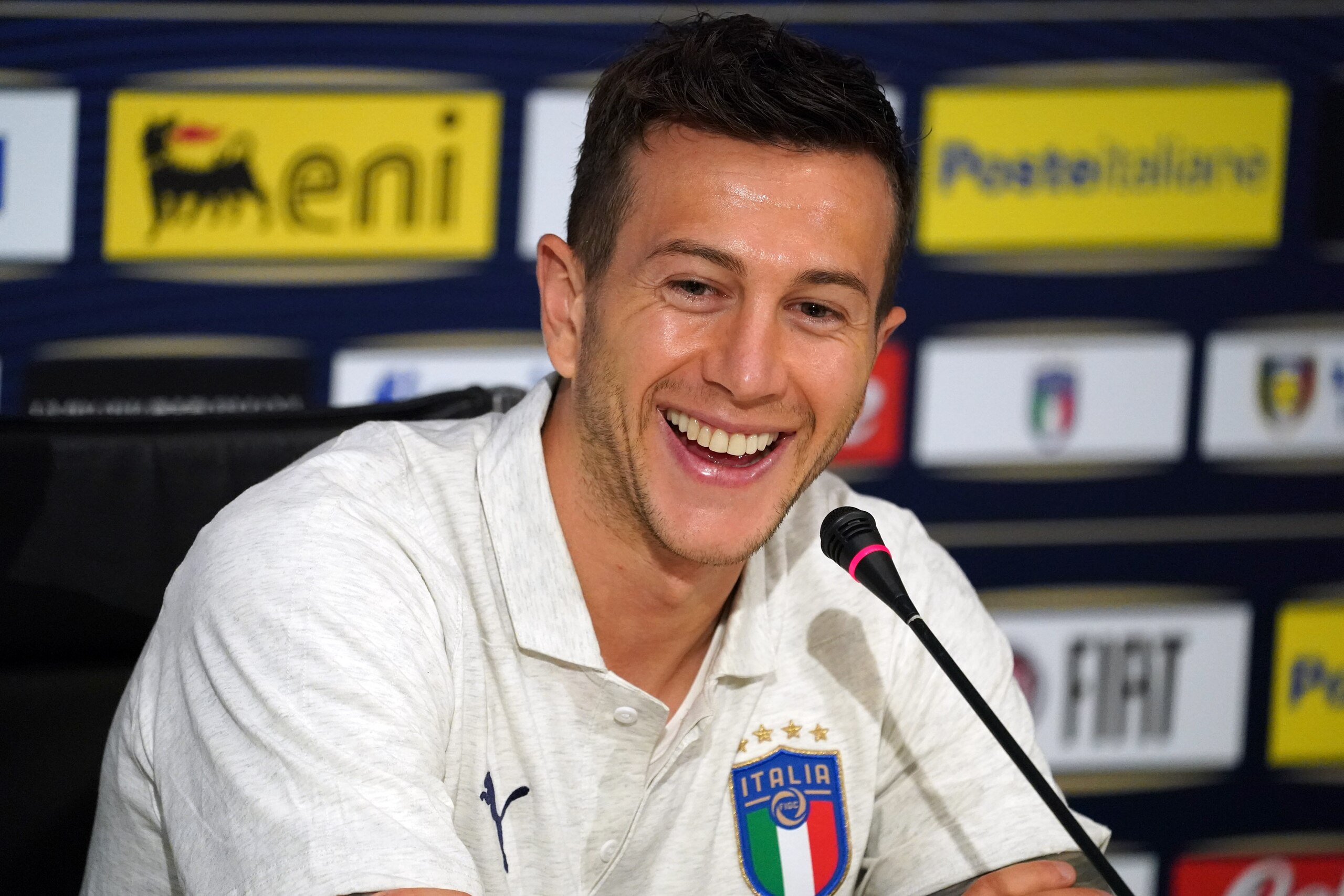 FLORENCE, ITALY - JUNE 02:  Federico Bernardeschi of Italy speaks with the media during a Italy press conference at Centro Tecnico Federale di Coverciano on June 2, 2019 in Florence, Italy.  (Photo by Claudio Villa/Getty Images)