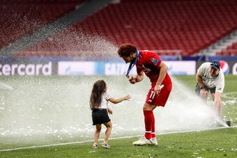 MADRID, SPAIN - JUNE 1: Mohamed Salah of Liverpool FC  during the UEFA Champions League  match between Tottenham Hotspur v Liverpool at the Wanda Metropolitano on June 1, 2019 in Madrid Spain (Photo by David S. Bustamante/Soccrates/Getty Images)