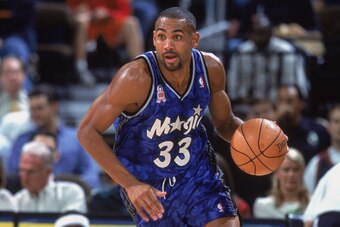 15 Nov 2001:  Grant Hill #33 of the Orlando Magic moves with the ball during the game against the Denver Nuggets at the Pepsi Center in Denver, Colorado.  The Magic defeated the Nuggets 101-82.  NOTE TO USER: User expressly acknowledges and agrees that, b
