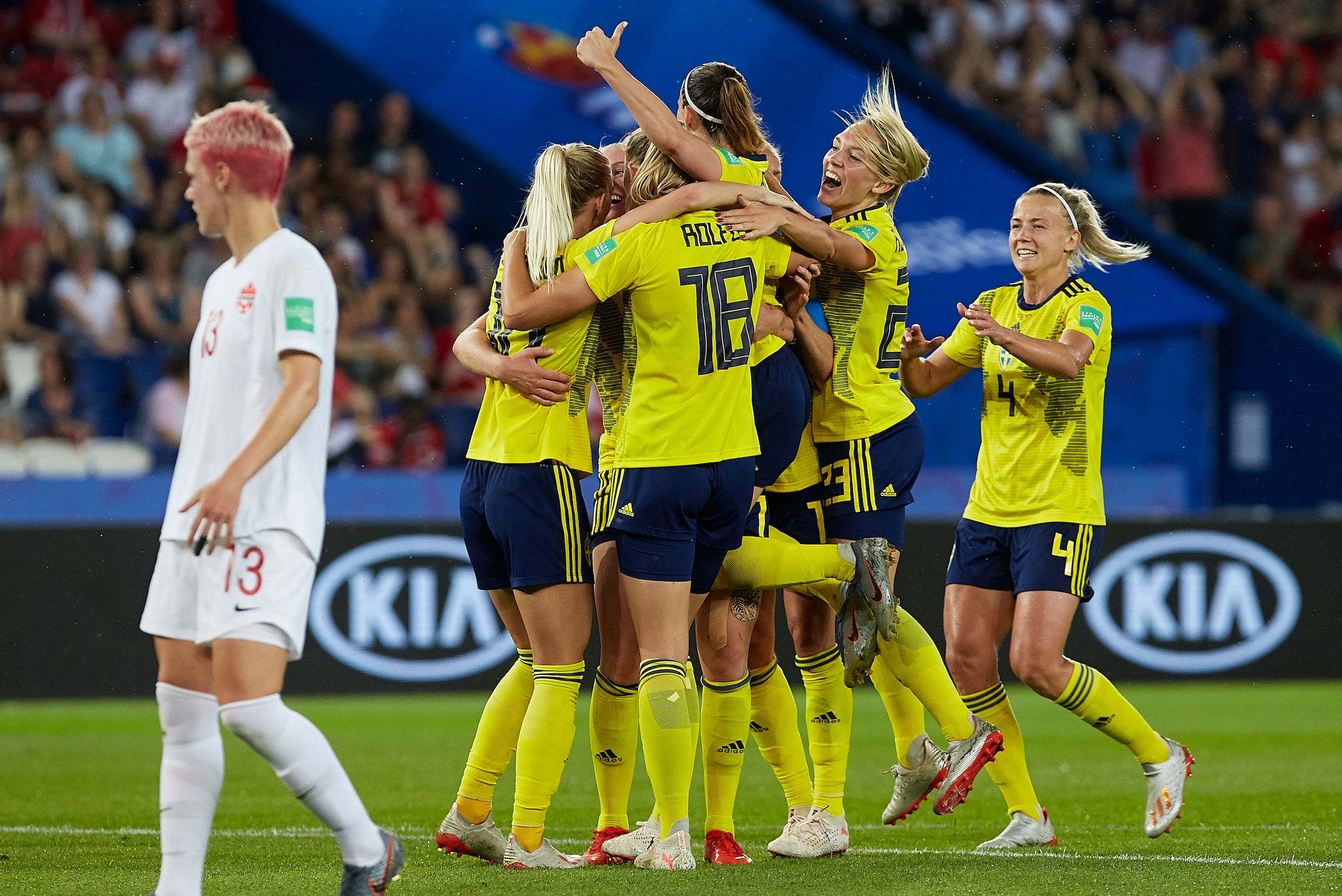 PARIS, FRANCE - JUNE 24: Stina Blackstenius of Sweden celebrates after scoring her team's first goal with her teammates during the 2019 FIFA Women's World Cup France Round Of 16 match between Sweden and Canada at Parc des Princes on June 24, 2019 in Paris