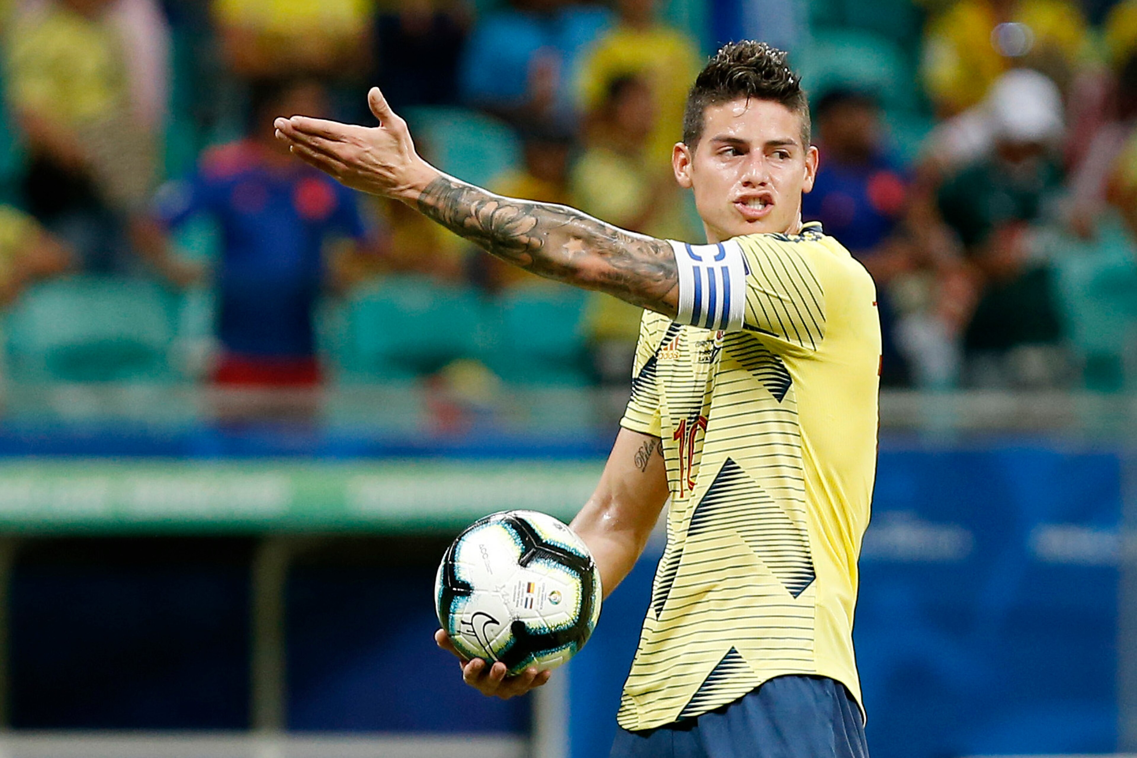 SALVADOR, BRAZIL - JUNE 23: James Rodriguez of Colombia gestures during the Copa America Brazil 2019 group B match between Colombia and Paraguay at Arena Fonte Nova on June 23, 2019 in Salvador, Brazil. (Photo by Wagner Meier/Getty Images)