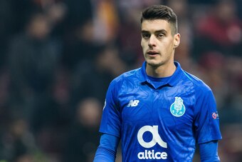 Diogo Filipe Monteiro Pinto ( Diogo Leite ) of FC Porto during the UEFA Champions League group D match between Galatasaray AS and FC Porto at Ali Sami Yen Spor Kompleksi on December 11, 2018 in Istanbul, Turkey.(Photo by VI Images via Getty Images)