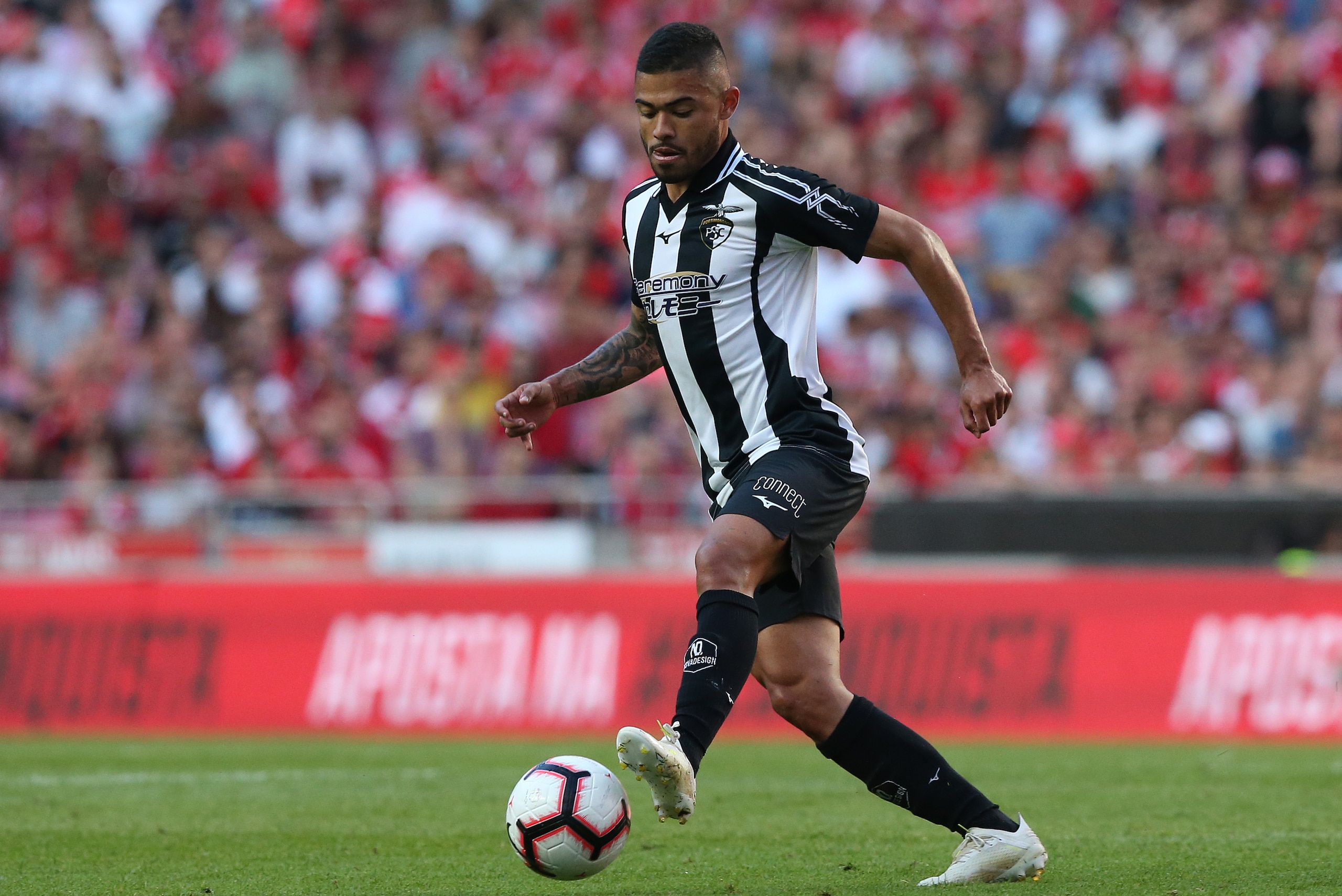 LISBON, PORTUGAL - MAY 4:  Bruno Tabata of Portimonense SC in action during the Liga NOS match between SL Benfica and Portimonense SC at Estadio da Luz on May 4, 2019 in Lisbon, Portugal.  (Photo by Gualter Fatia/Getty Images)
