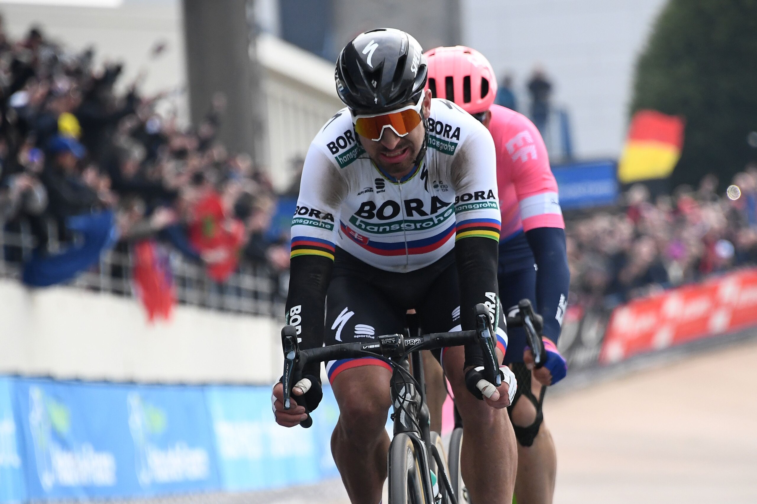 Slovakia's Peter Sagan crosses the finish line of the 117th edition of the Paris-Roubaix one-day classic cycling race, between Compiegne and Roubaix, in Roubaix, northern France on April 14, 2019. (Photo by Anne-Christine POUJOULAT / AFP)        (Photo cr