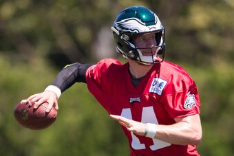 PHILADELPHIA, PA - JUNE 11: Carson Wentz #11 of the Philadelphia Eagles throws the ball during mandatory minicamp at the NovaCare Complex on June 11, 2019 in Philadelphia, Pennsylvania. (Photo by Mitchell Leff/Getty Images)
