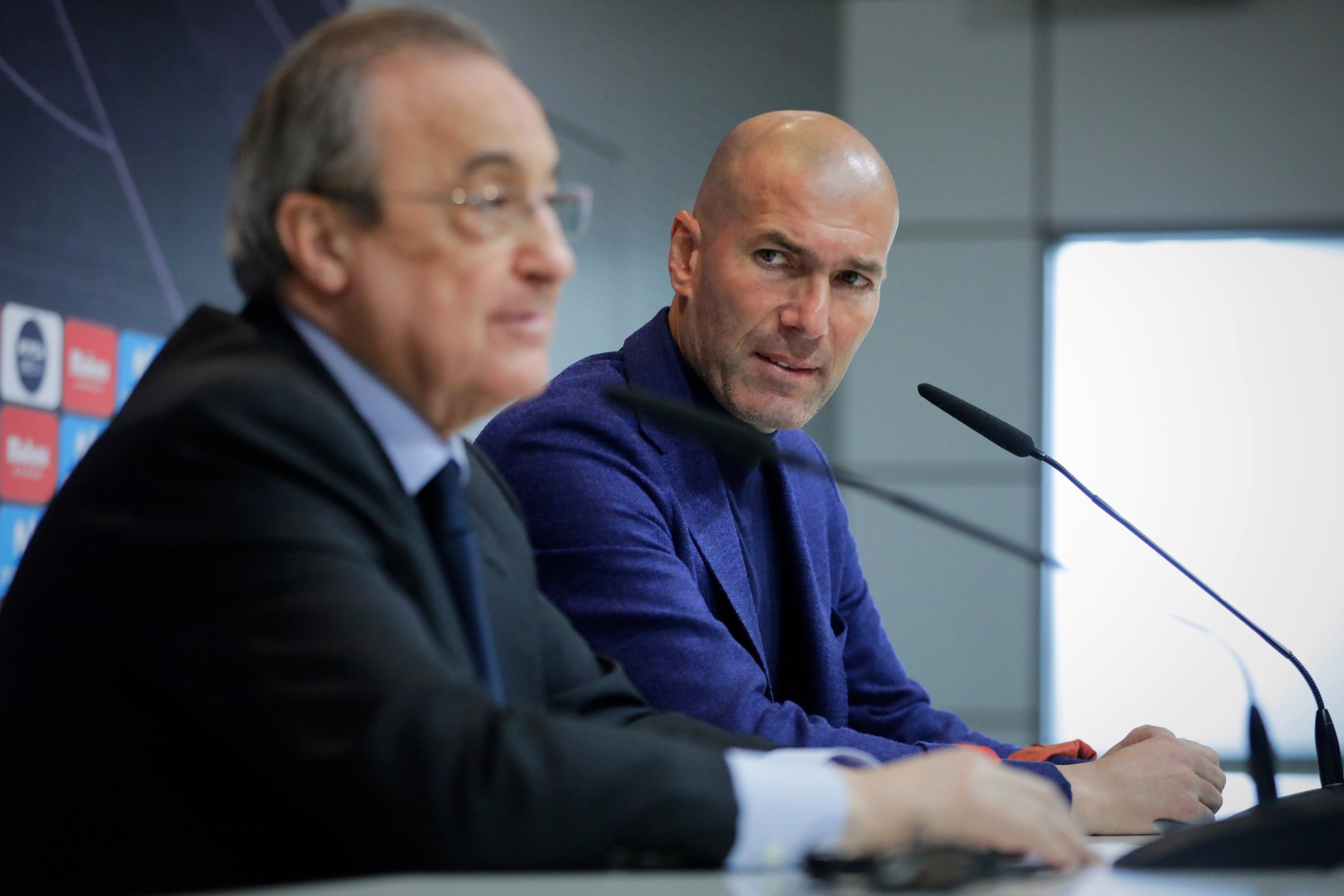 MADRID, SPAIN - MAY 31: Real Madrid CF president Florentino Perez (L) and Zinedine Zidane (R) attend a press conference to announce his resignation as Real Madrid coach at Valdebebas Sport City on May 31, 2018 in Madrid, Spain. Zidane steps down from the 