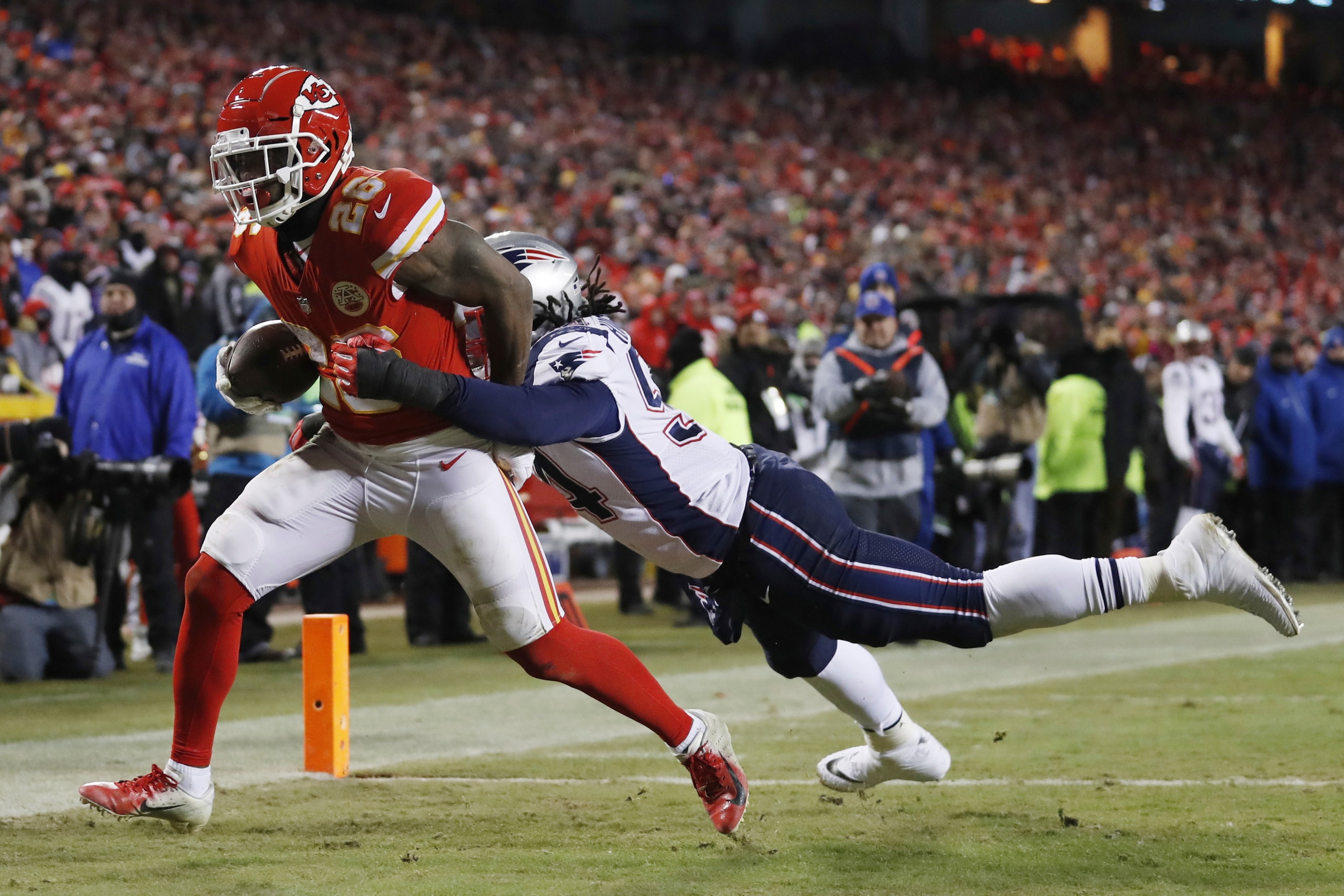 Damien Williams showed what he may be capable of as a lead running back in scoring three touchdowns against the Patriots in the AFC Championship Game.