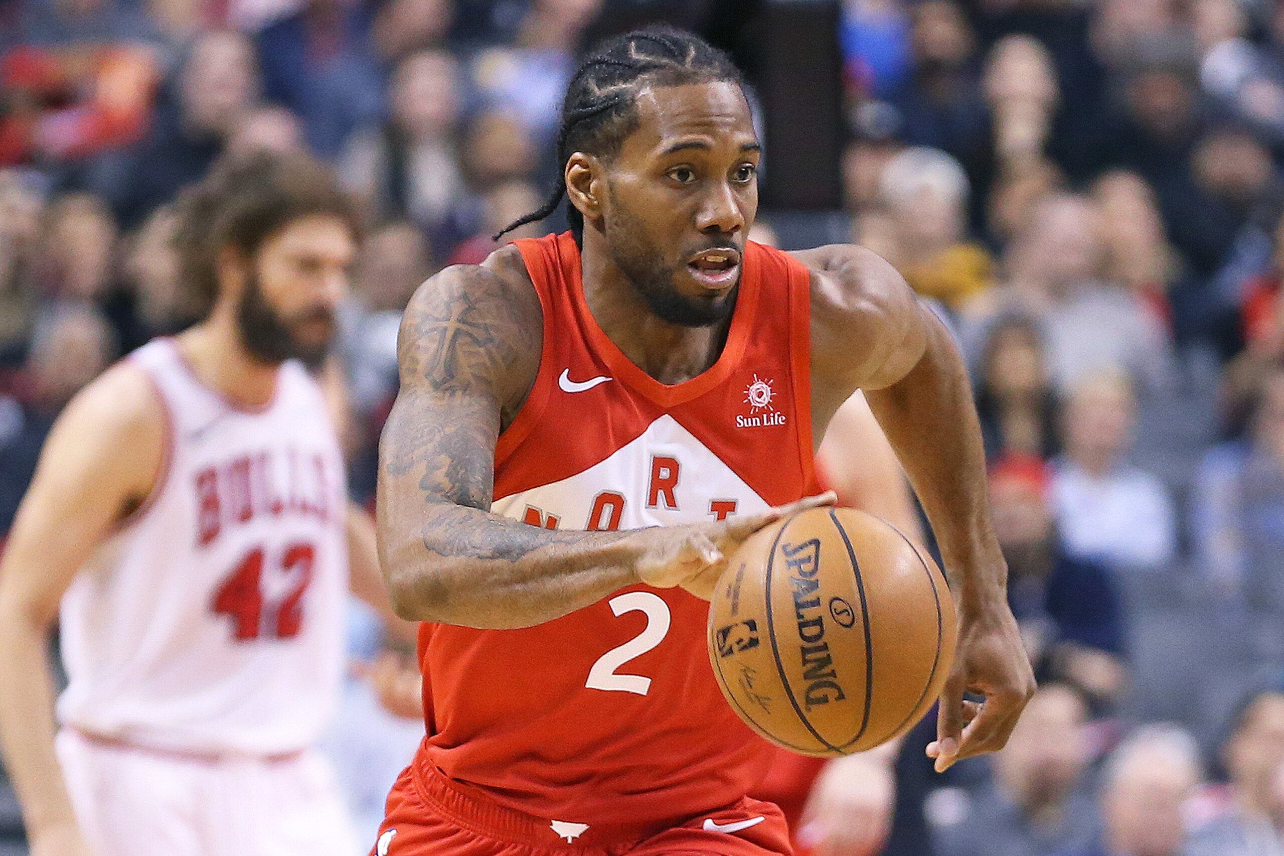 TORONTO, ON - MARCH 26:  Kawhi Leonard #2 of the Toronto Raptors brings the ball up court against the Chicago Bulls during an NBA game at Scotiabank Arena on March 26, 2019 in Toronto, Ontario, Canada. The Raptors defeated the Bulls 112-103. NOTE TO USER: