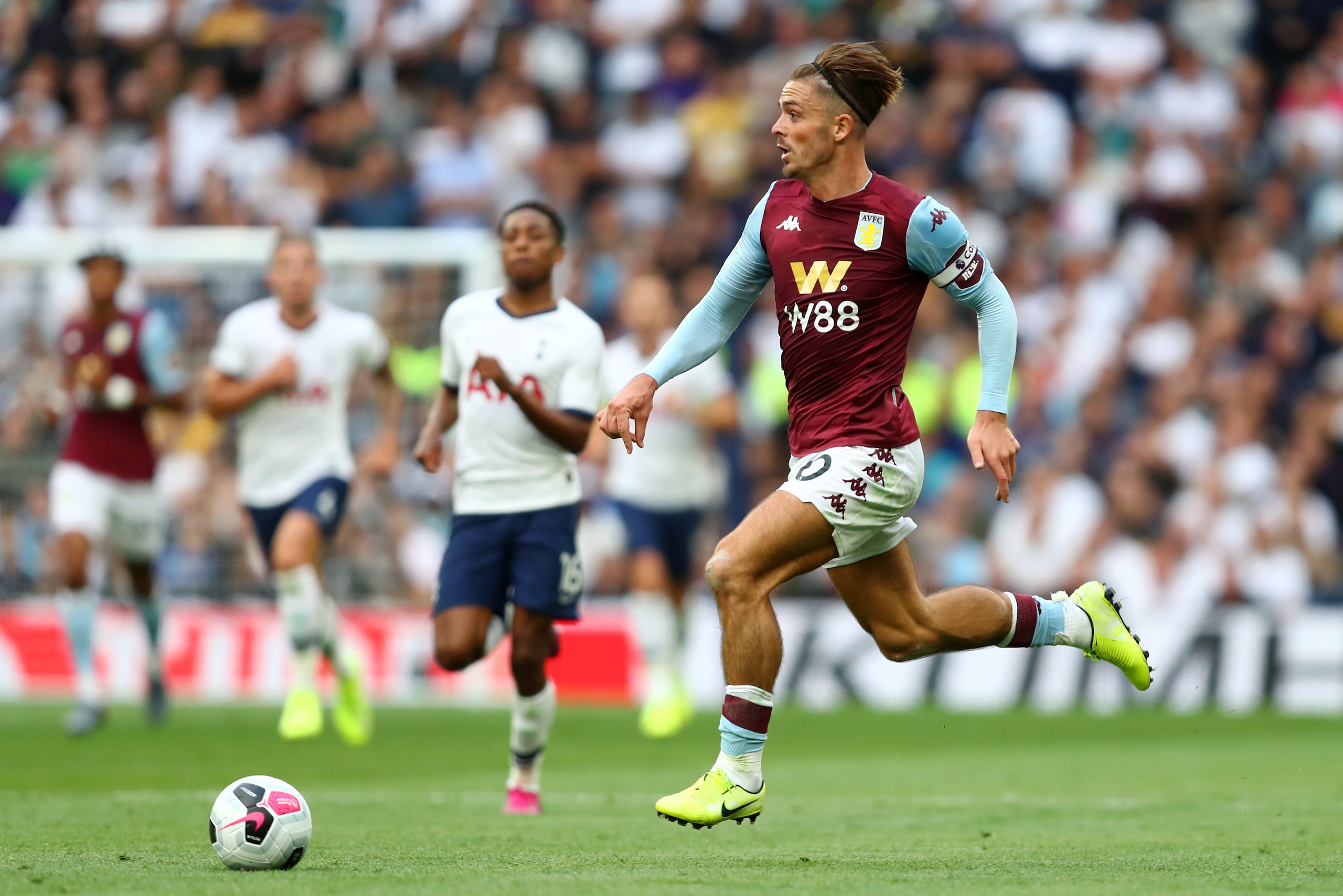 LONDON, ENGLAND - AUGUST 10: Jack Grealish of Aston Villa runs with the ball during the Premier League match between Tottenham Hotspur and Aston Villa at Tottenham Hotspur Stadium on August 10, 2019 in London, United Kingdom. (Photo by Julian Finney/Getty LONDON, ENGLAND - AUGUST 10: Jack Grealish of Aston Villa runs with the ball during the Premier League match between Tottenham Hotspur and Aston Villa at Tottenham Hotspur Stadium on August 10, 2019 in London, United Kingdom. (Photo by Julian Finney/Getty