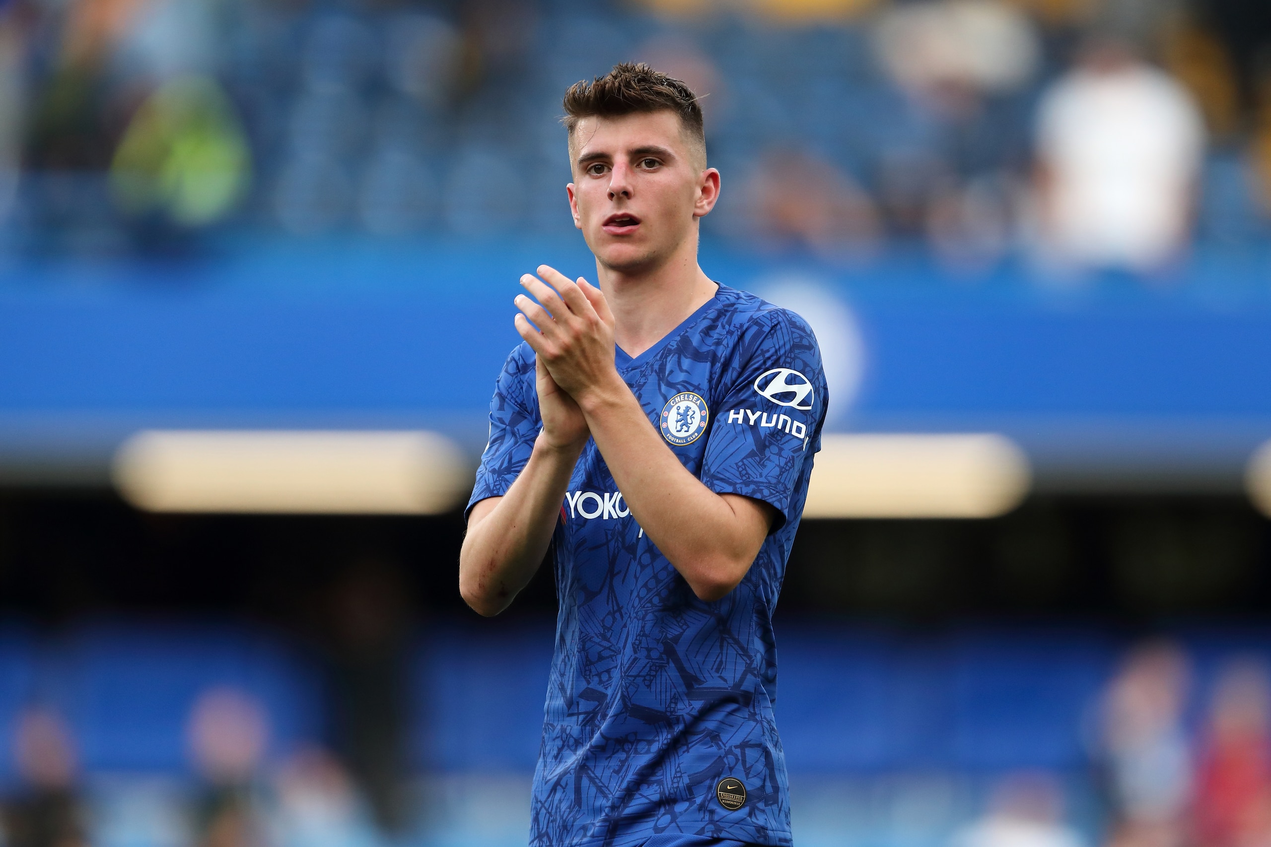 LONDON, ENGLAND - AUGUST 18: Mason Mount of Chelsea during the Premier League match between Chelsea FC and Leicester City at Stamford Bridge on August 18, 2019 in London, United Kingdom. (Photo by James Williamson - AMA/Getty Images)