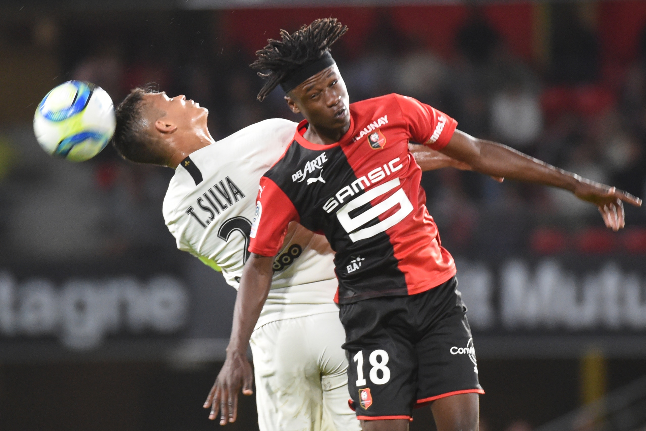 Rennes' French midfielder Eduardo Camavinga (R) heads the ball during the French L1 football match between Rennes (SRFC) and Paris Saint-Germain (PSG) on August 18, 2019, at the Rosharon Park stadium in Rennes, northwestern France. (Photo by JEAN-FRANCOIS