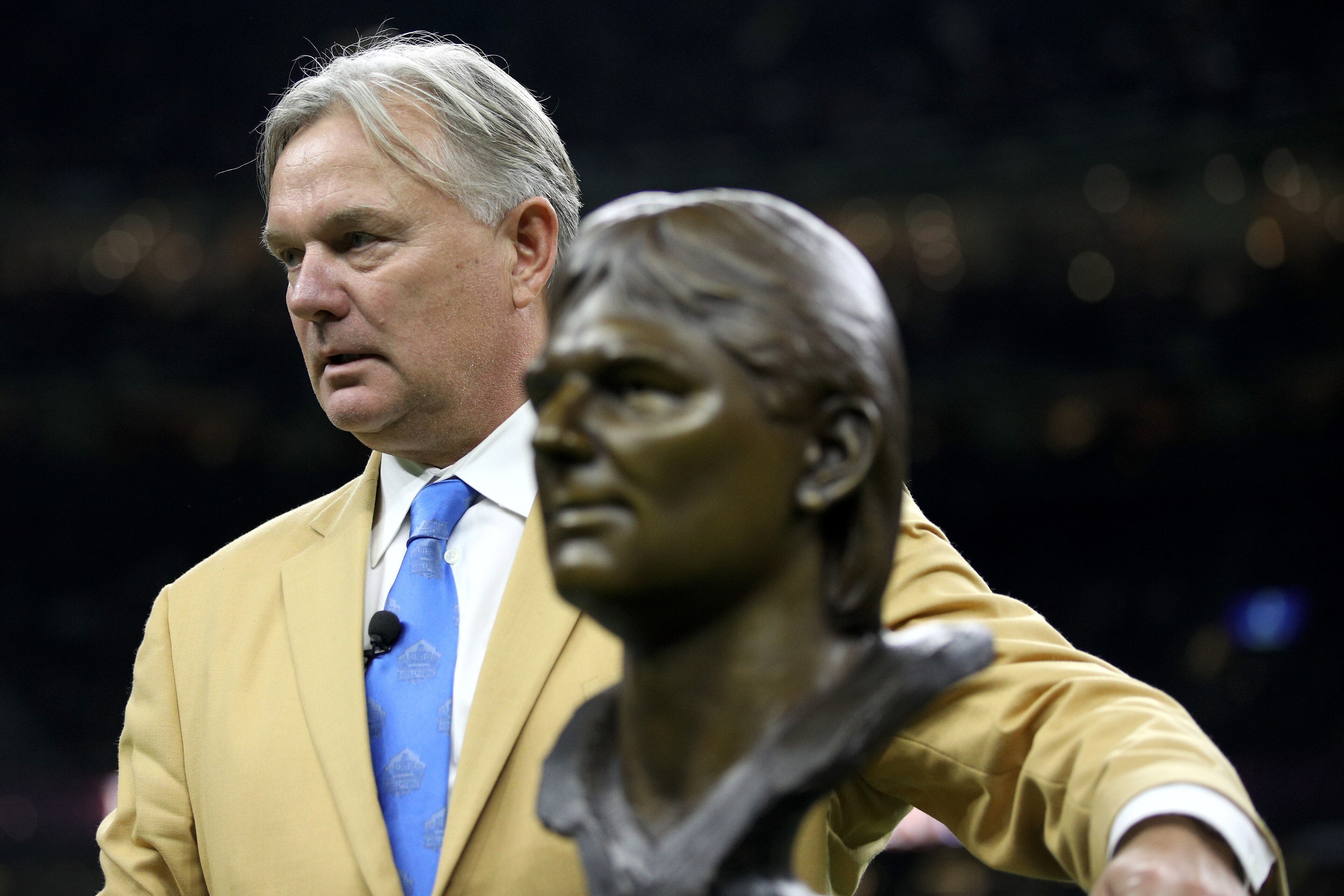 NEW ORLEANS, LA - DECEMBER 17: Former New Orleans Saints kicker Morten Andersen stands on the field as he receives his pro football hall of fame ring during halftime at Mercedes-Benz Superdome on December 17, 2017 in New Orleans, Louisiana. (Photo by Ch NEW ORLEANS, LA - DECEMBER 17: Former New Orleans Saints kicker Morten Andersen stands on the field as he receives his pro football hall of fame ring during halftime at Mercedes-Benz Superdome on December 17, 2017 in New Orleans, Louisiana. (Photo by Ch