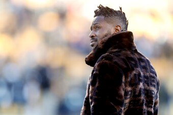After getting into an argument with Roethlisberger in practice, Antonio Brown was benched for the Steelers' final game last season.