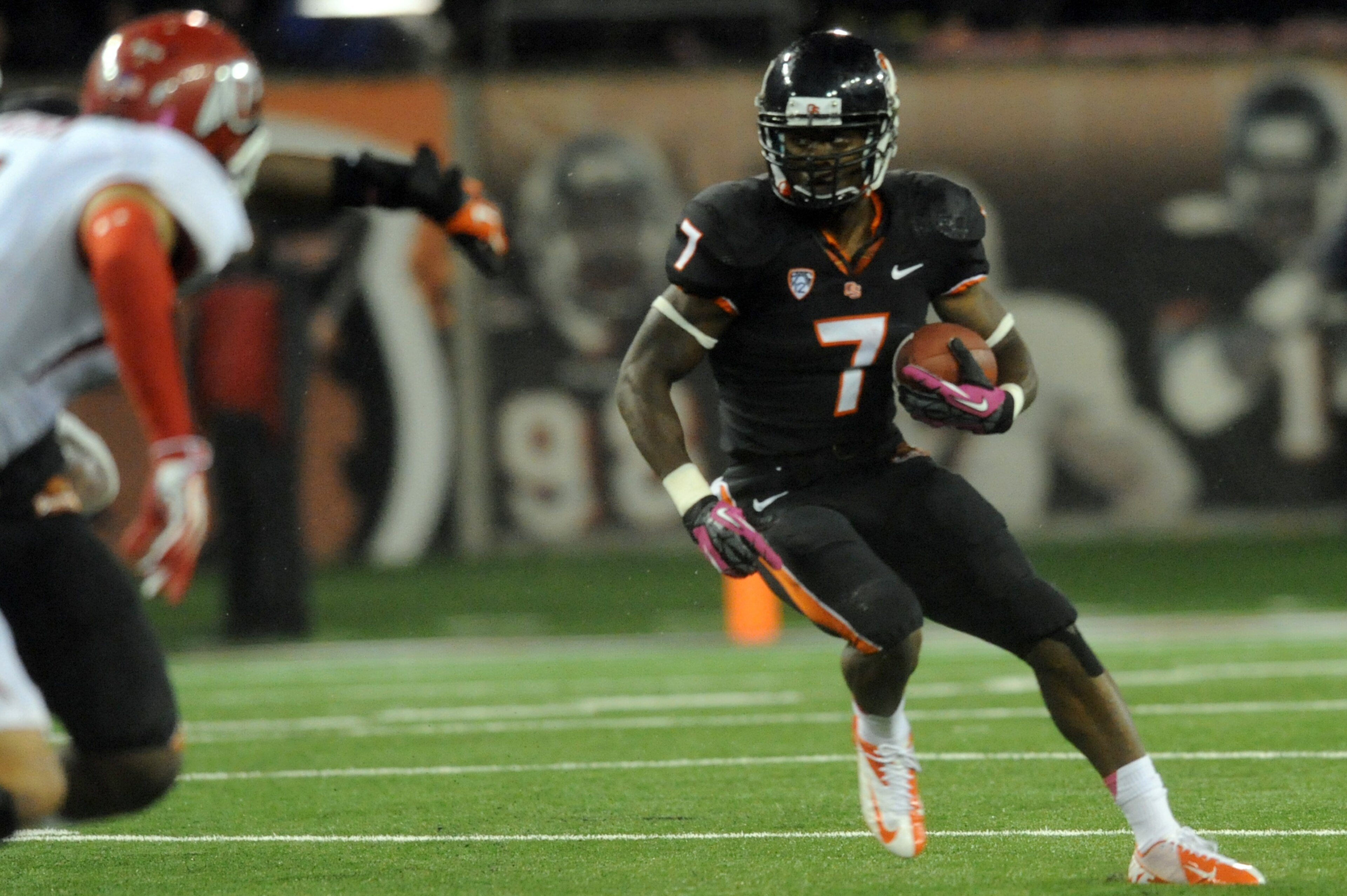 CORVALLIS, OR - OCTOBER 20: Wide receiver Brandin Cooks #7 of the Oregon State Beavers runs with the ball in the third quarter of the game against the Utah Utes on October 20, 2012 at Reser Stadium in Corvallis, Oregon. The Beavers won the game 21-7. (Pho CORVALLIS, OR - OCTOBER 20: Wide receiver Brandin Cooks #7 of the Oregon State Beavers runs with the ball in the third quarter of the game against the Utah Utes on October 20, 2012 at Reser Stadium in Corvallis, Oregon. The Beavers won the game 21-7. (Pho